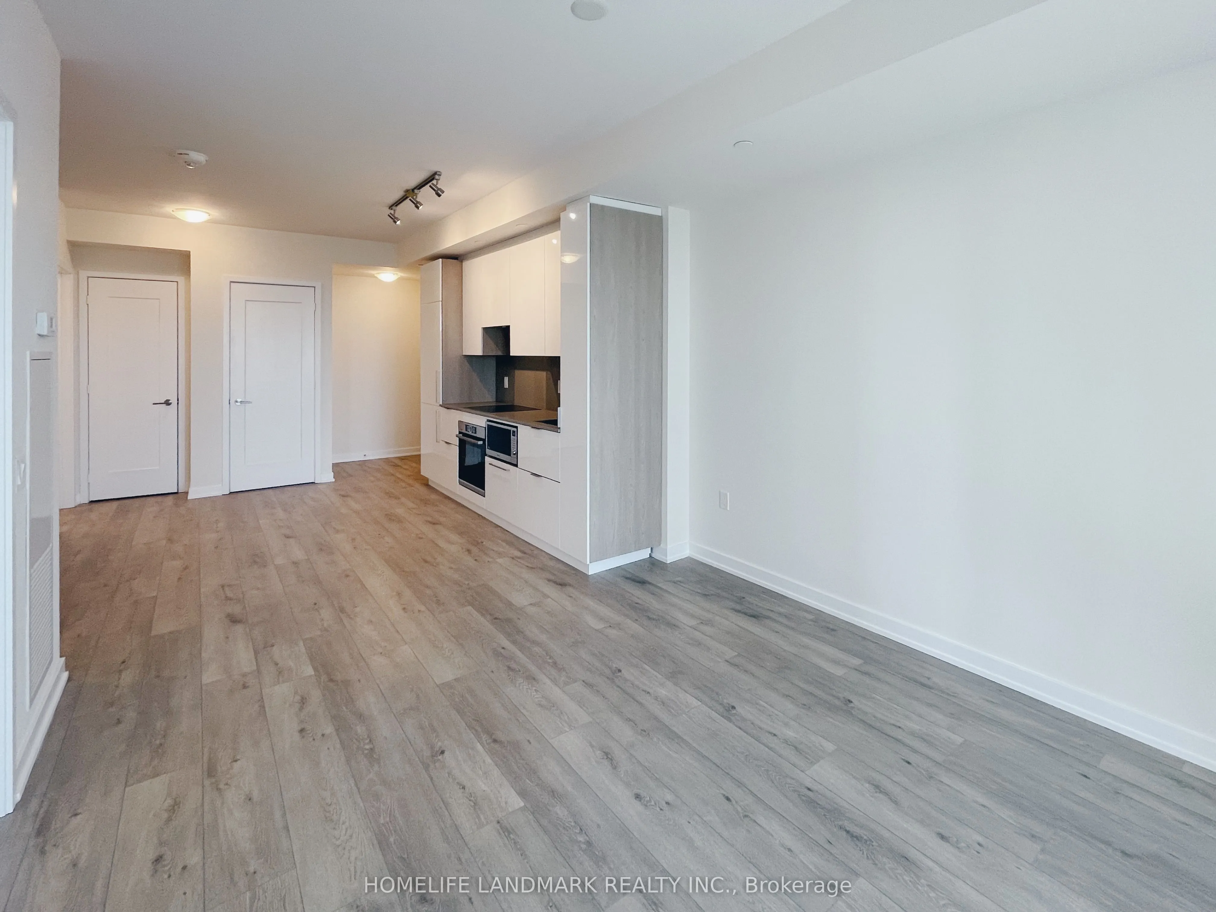 28 Freeland Street, #1610