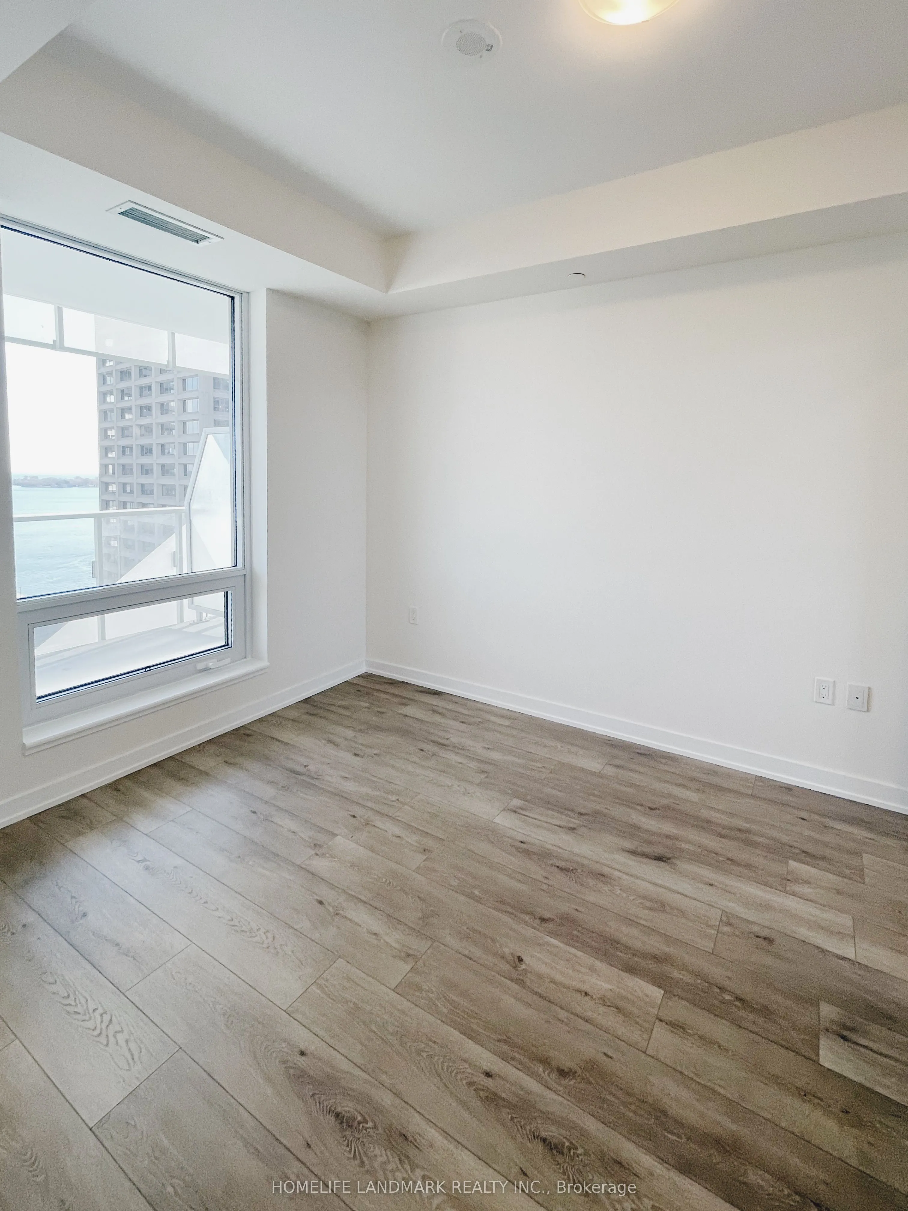 28 Freeland Street, #1610