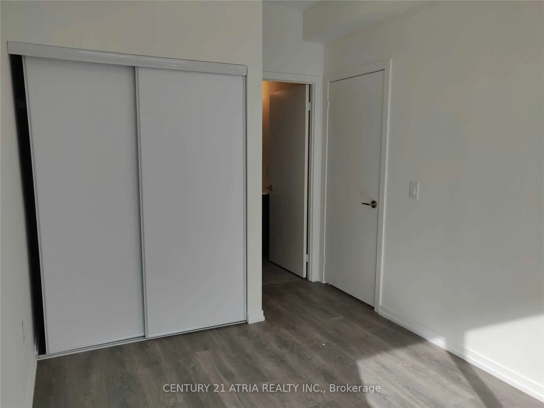 3237 Bayview Avenue, #811