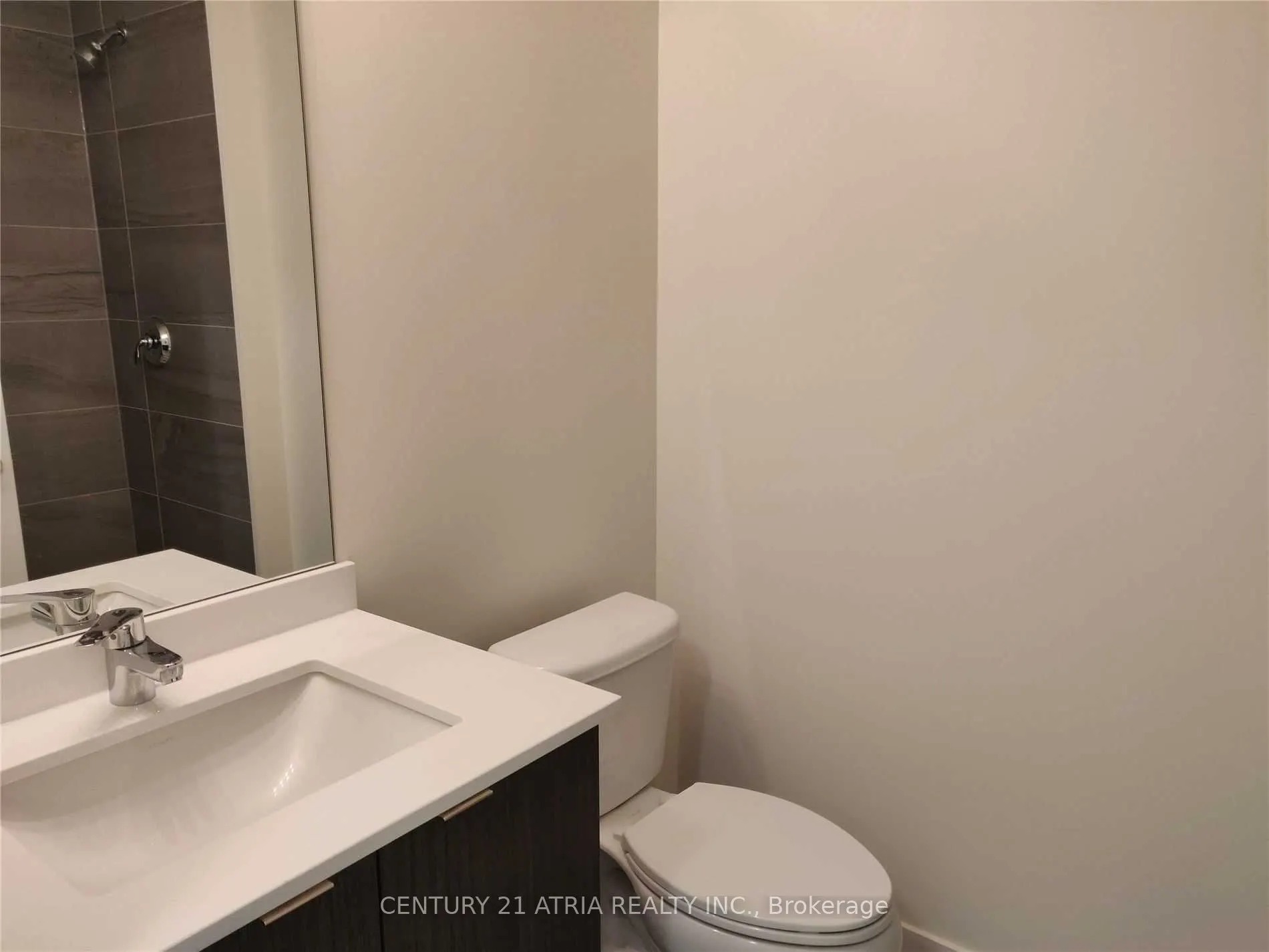 3237 Bayview Avenue, #811