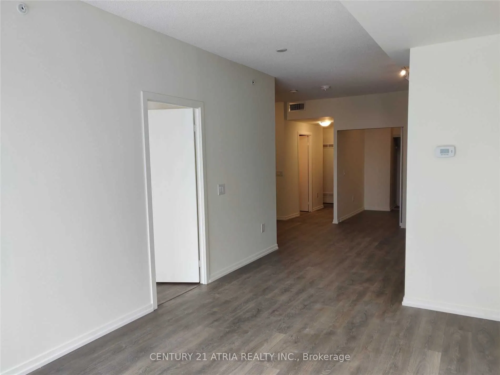 3237 Bayview Avenue, #811