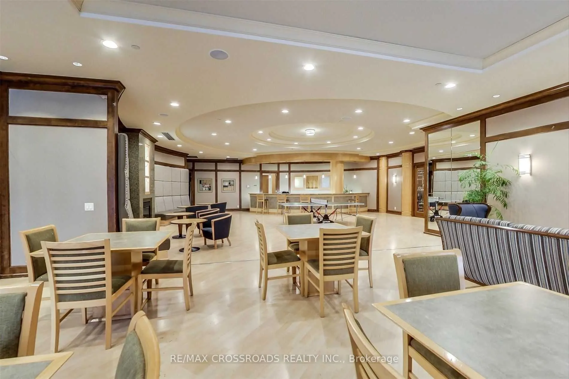 78 HARRISON GARDEN Boulevard
