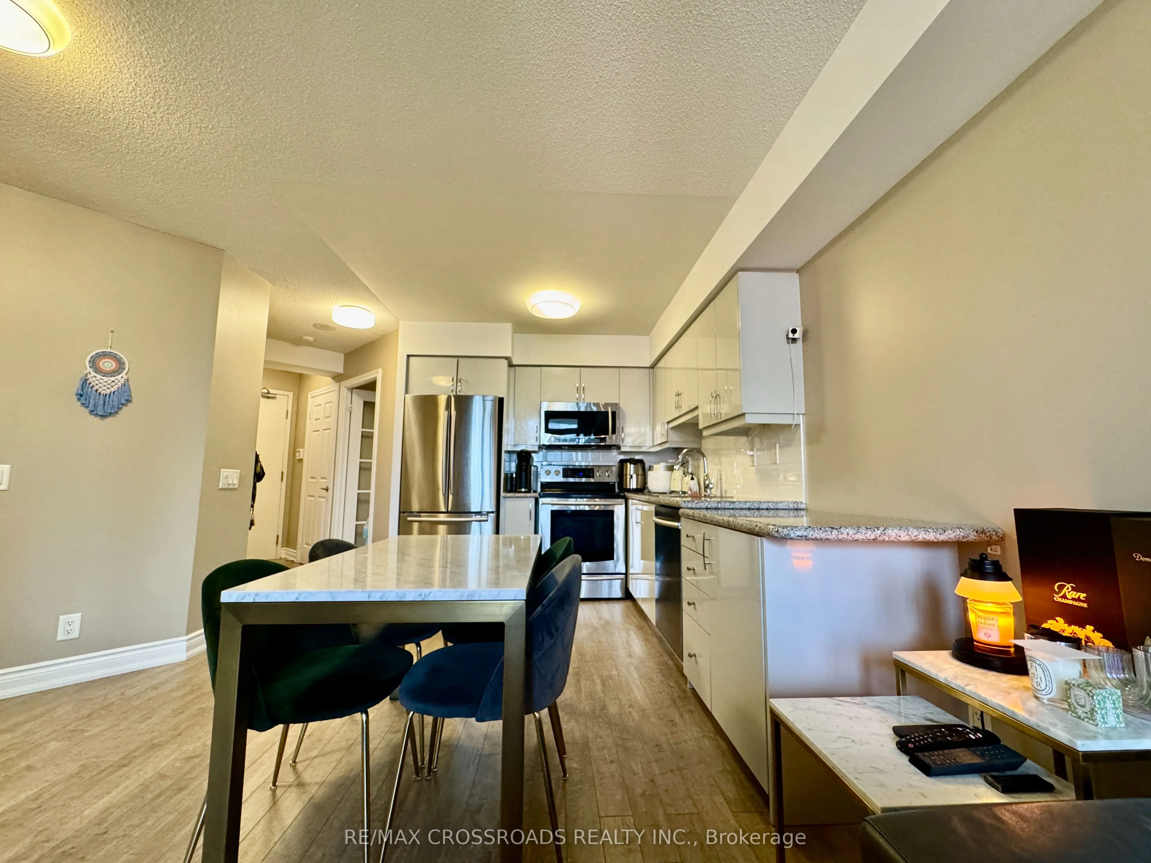 78 HARRISON GARDEN Boulevard