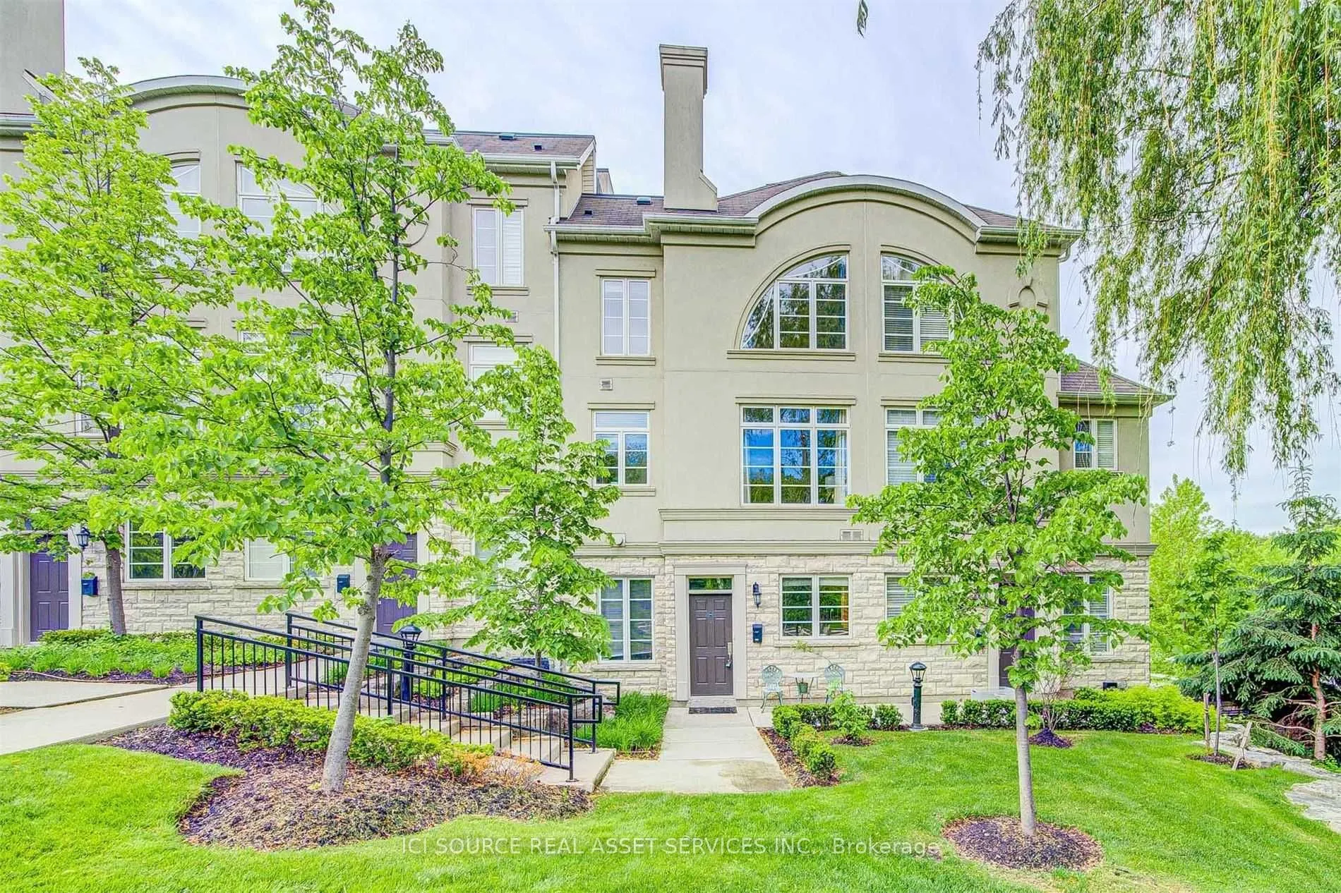 45 York Mills Road, #112