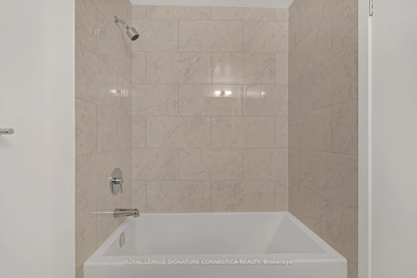 32 Forest Manor Road, #605