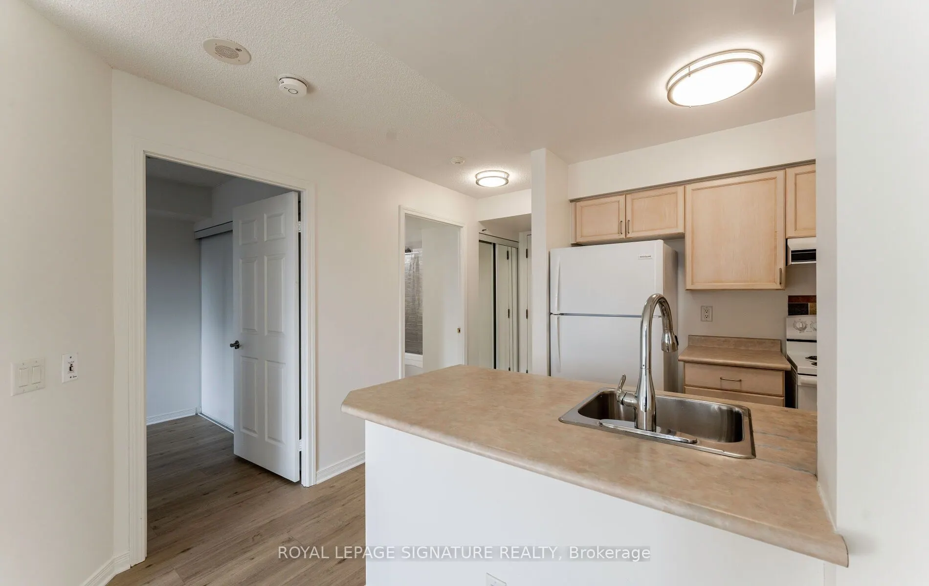 155 Beecroft Road, #2003