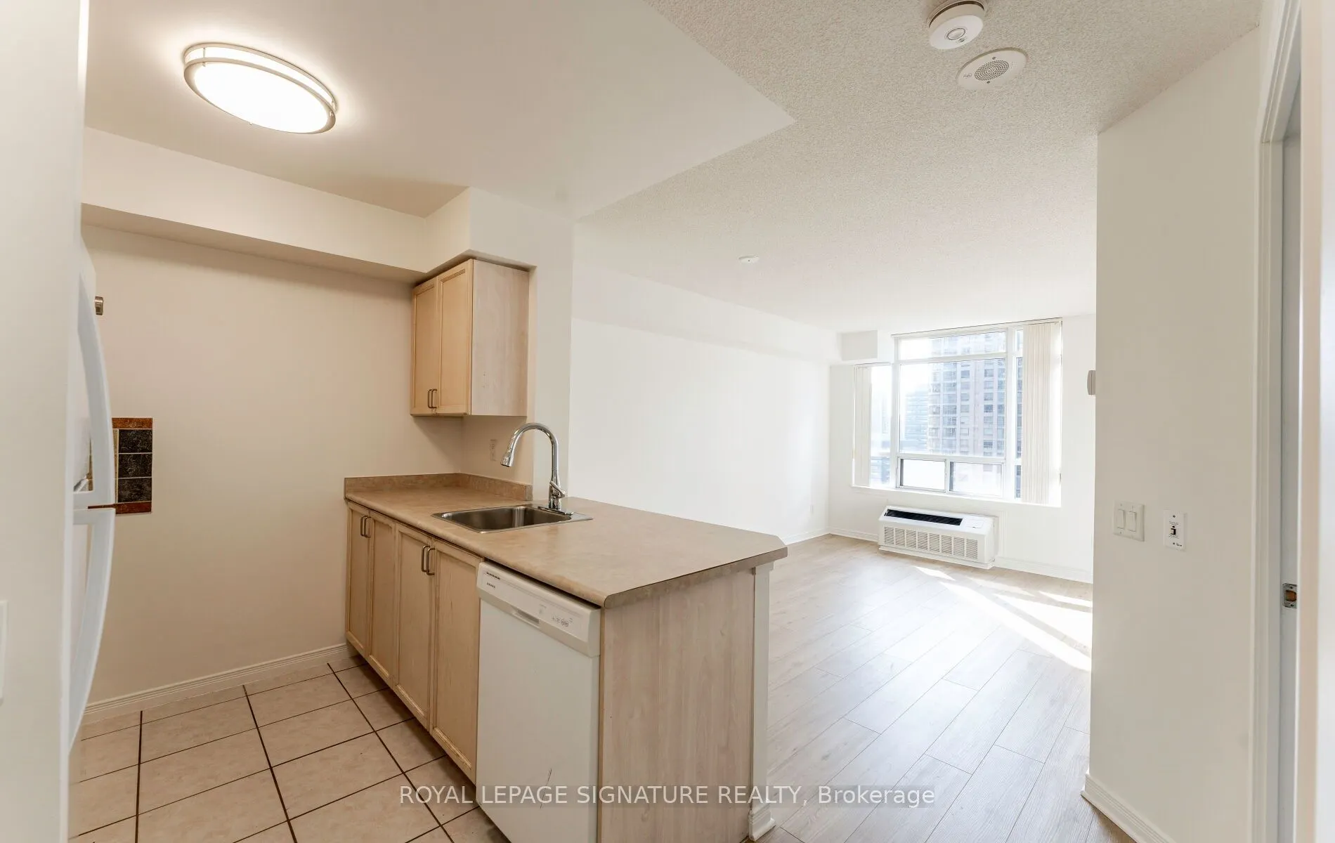 155 Beecroft Road, #2003