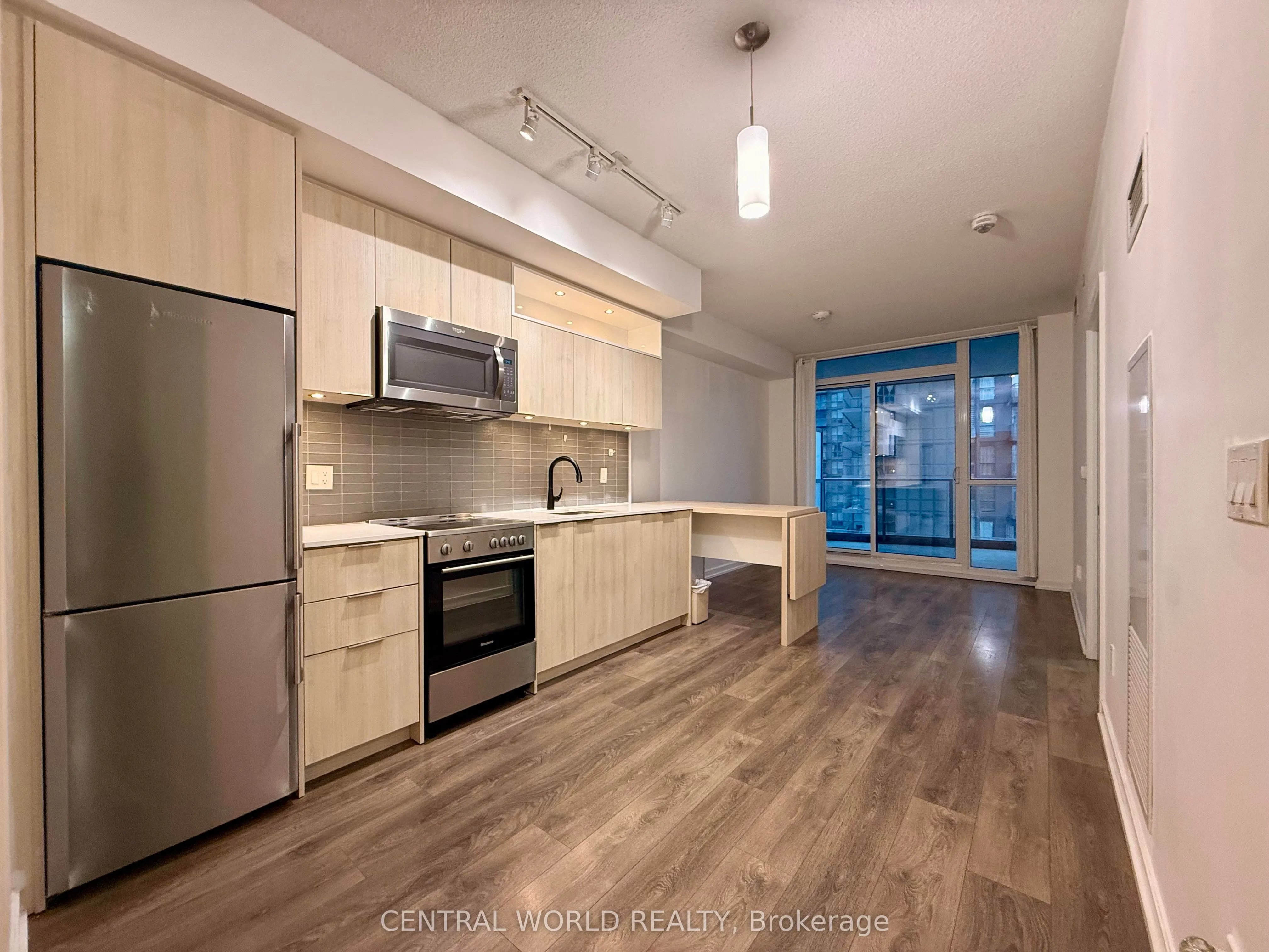 50 FOREST MANOR Road, #901