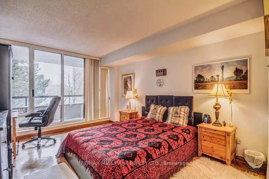 1101 Steeles Avenue W, #209