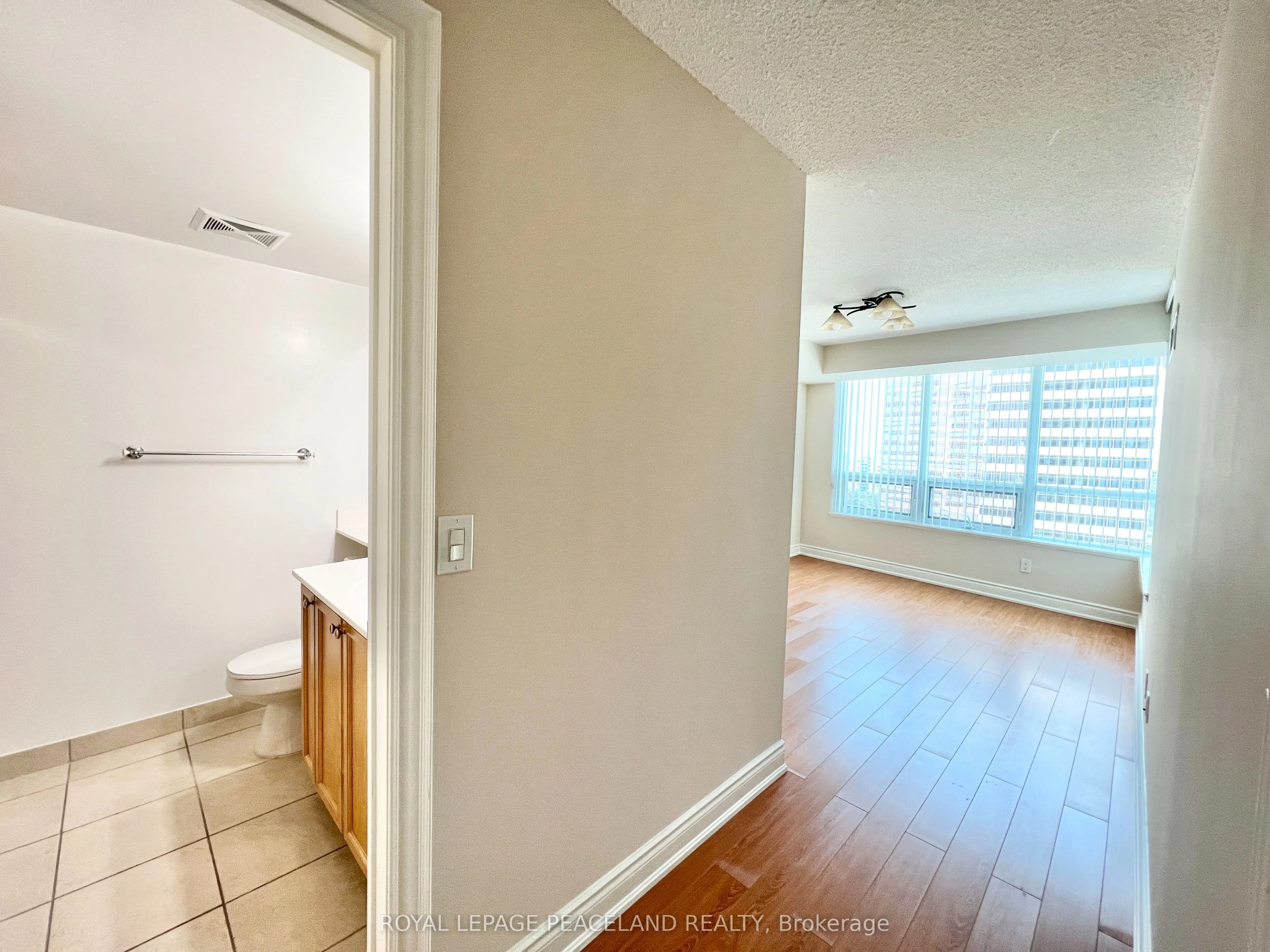15 Greenview Avenue, #1404