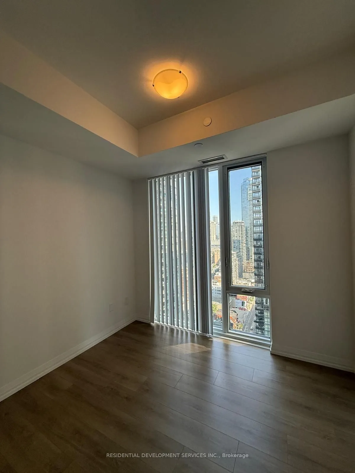28 Widmer Street, #2829