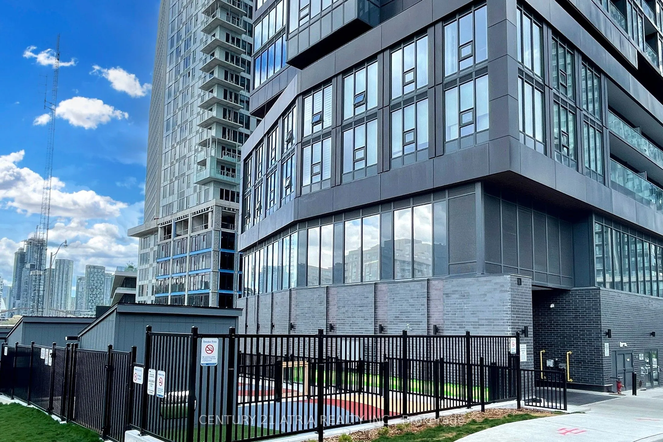 19 Western Battery Road, #1618