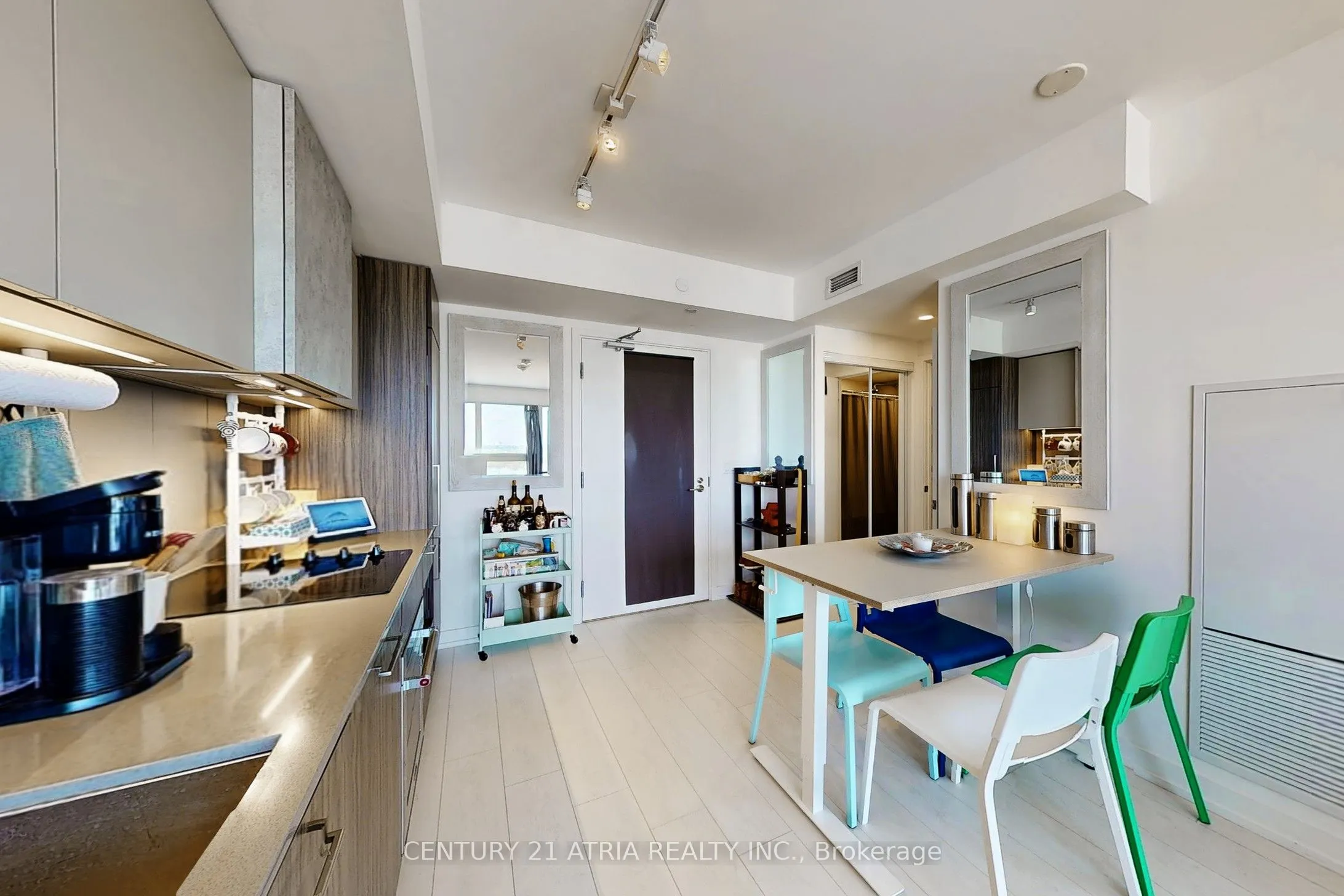 19 Western Battery Road, #1618