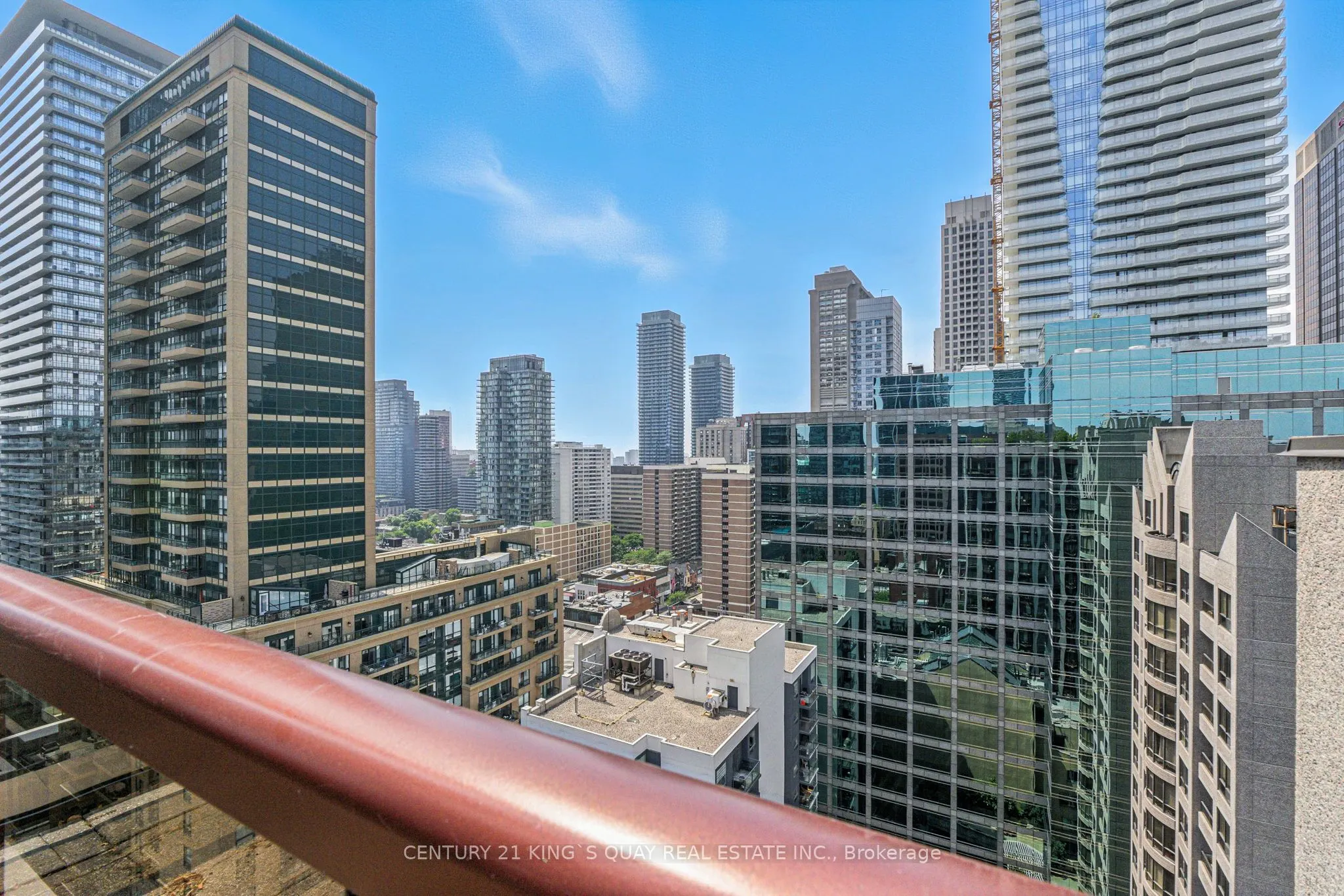 85 Bloor Street E, #810