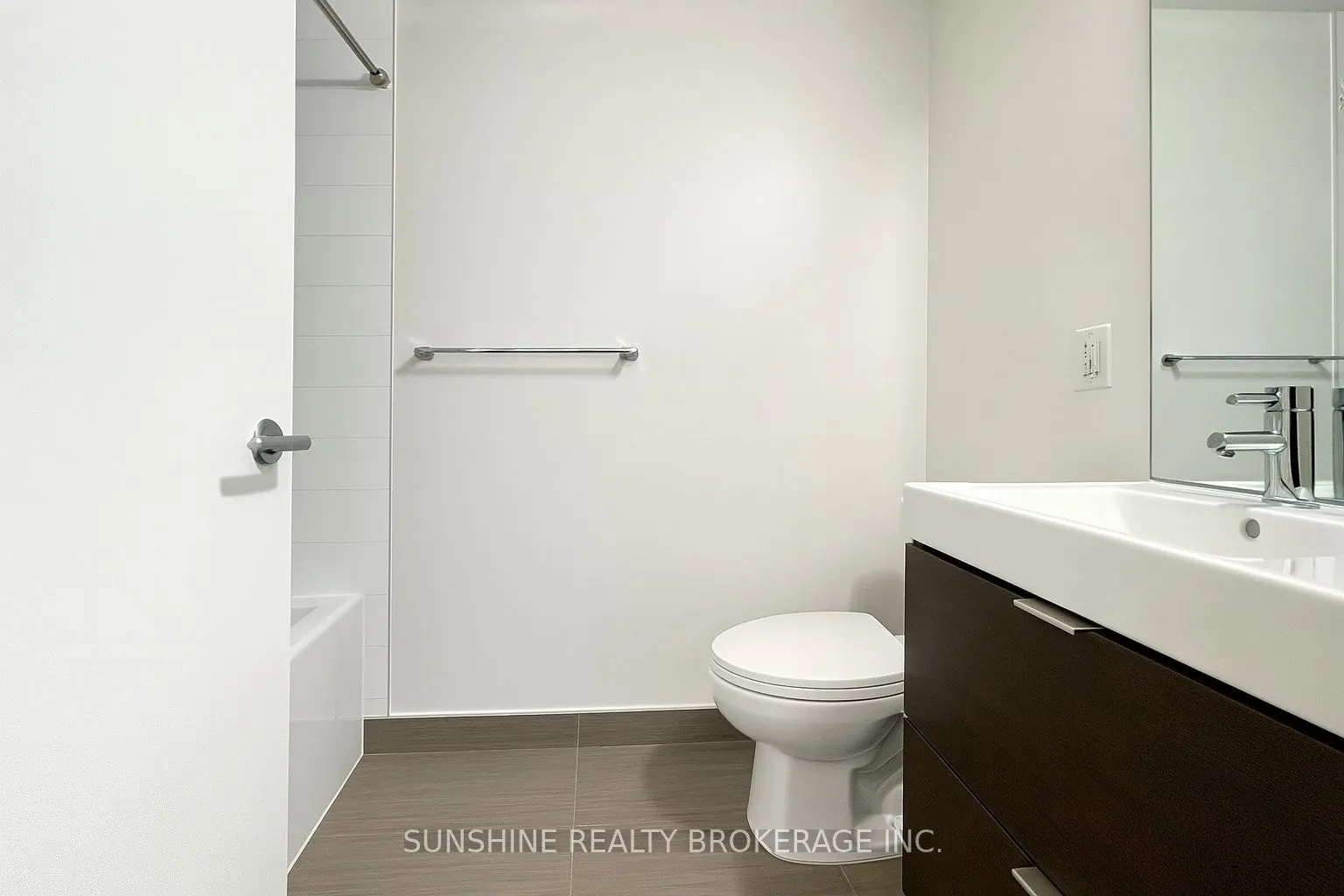62 Forest Manor Road, #2112
