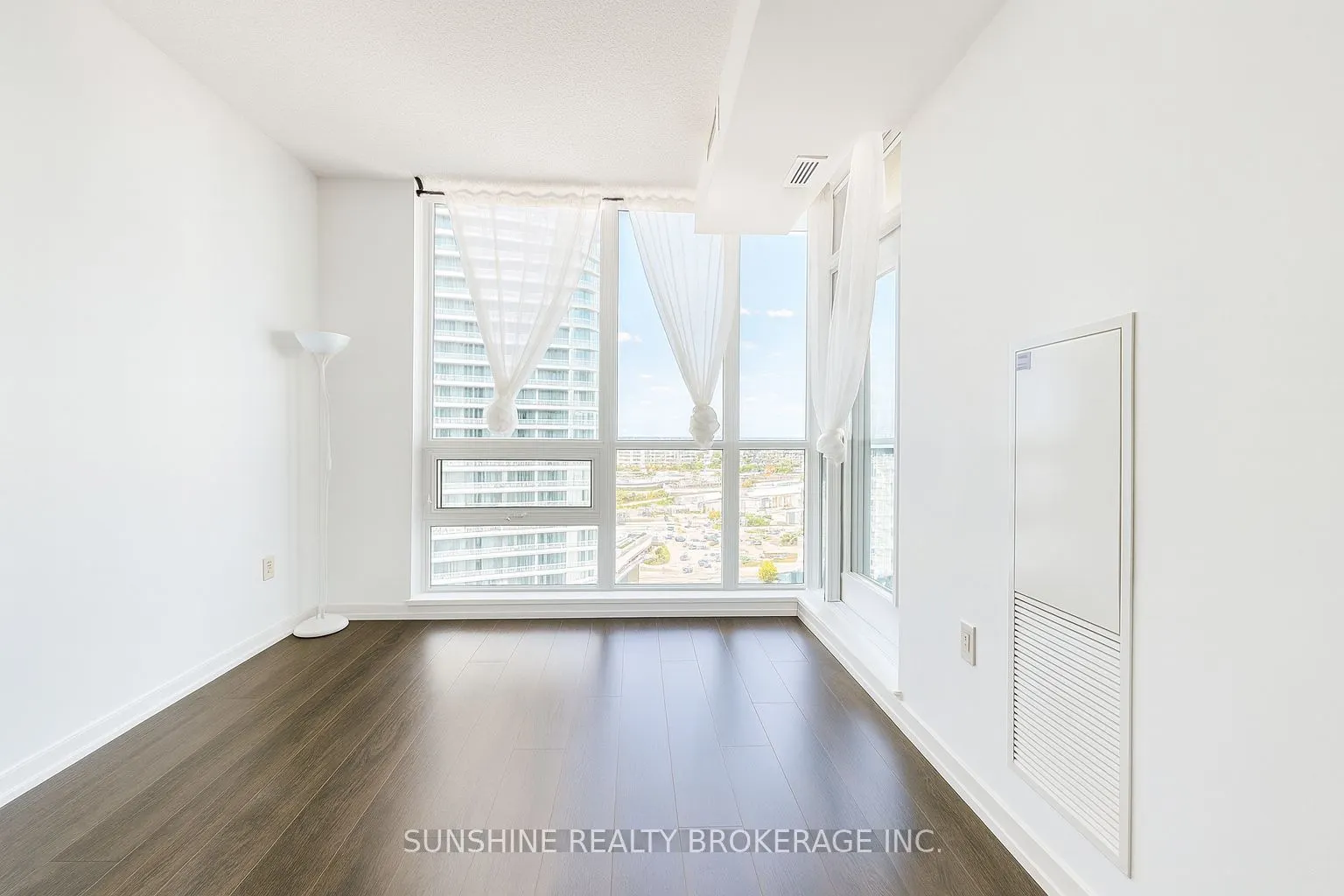 62 Forest Manor Road, #2112