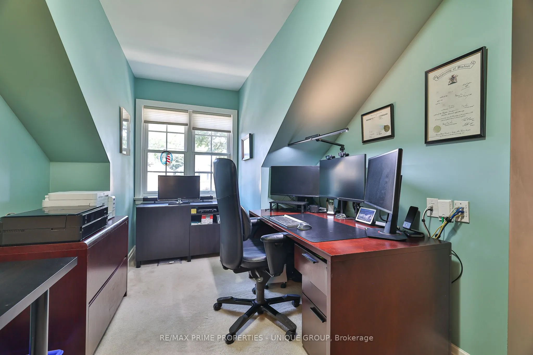 4 Tanager Avenue
