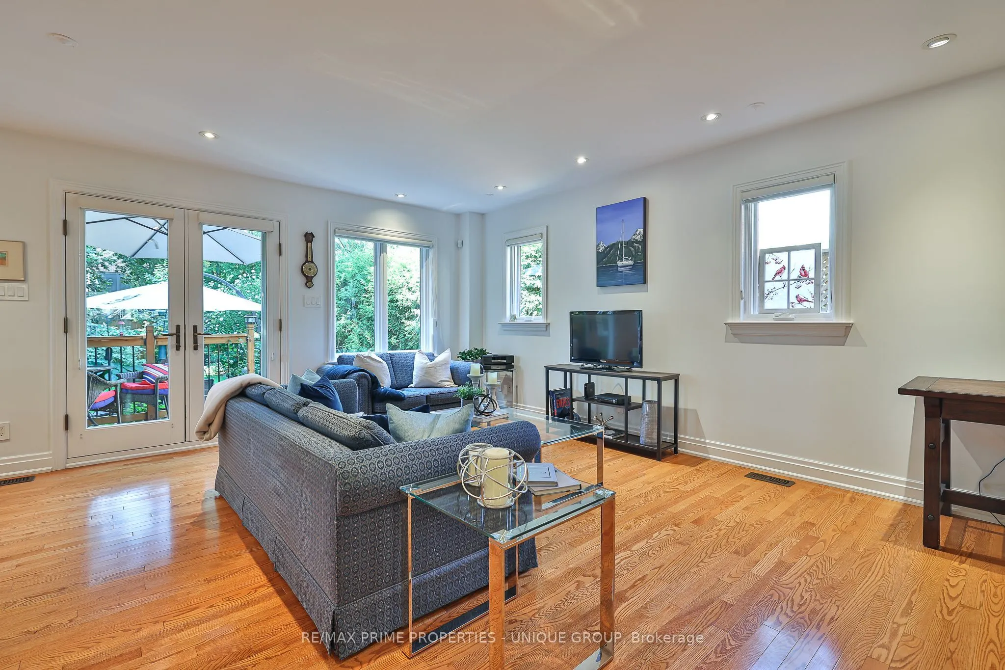 4 Tanager Avenue