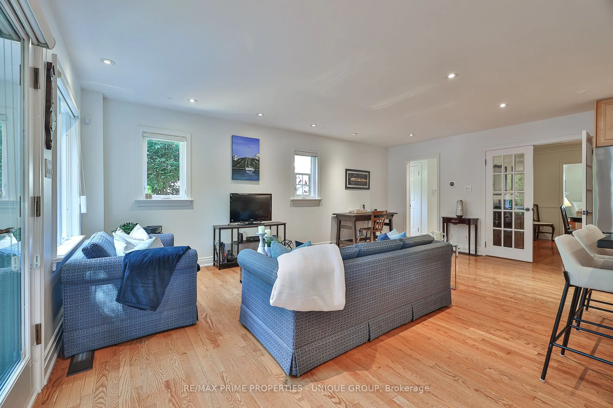 4 Tanager Avenue