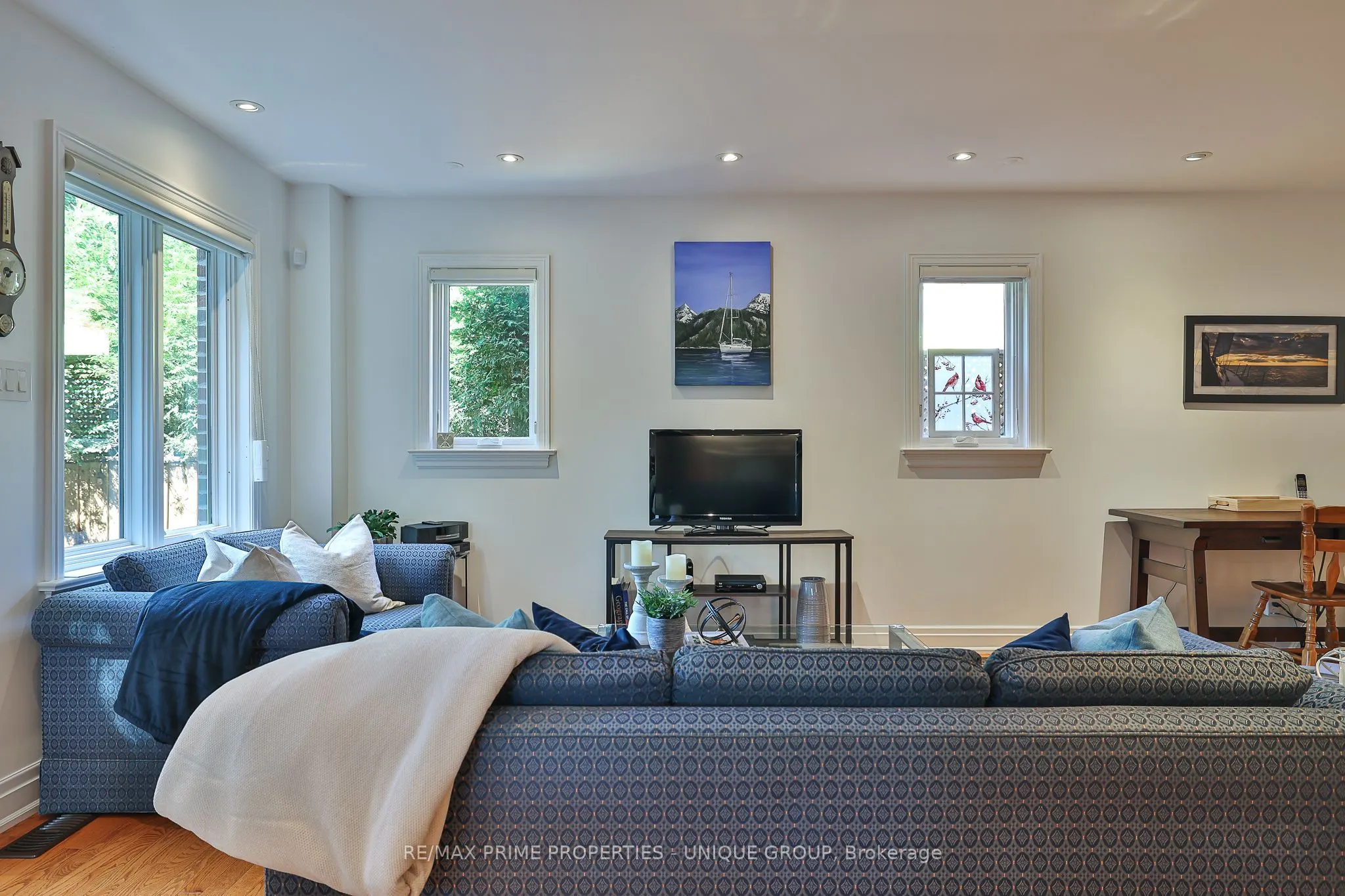 4 Tanager Avenue