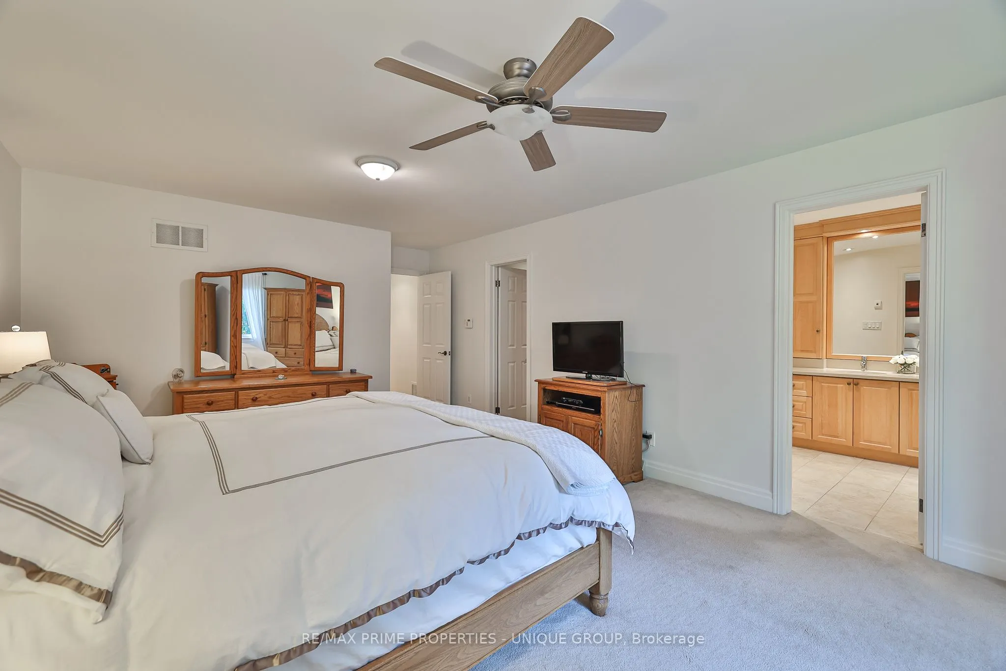 4 Tanager Avenue