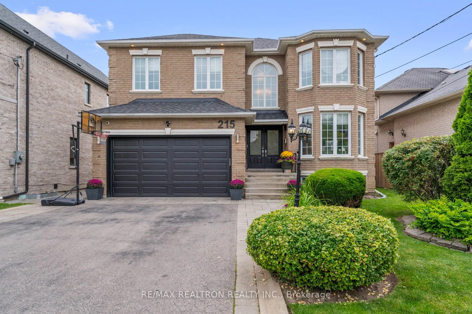 215 Reiner Road