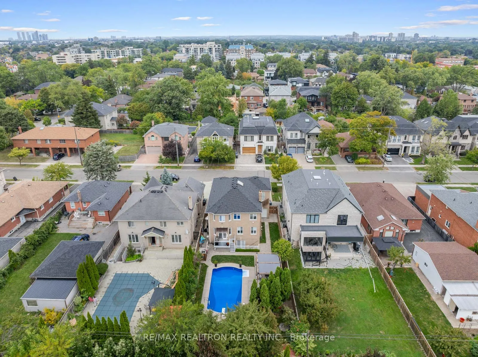 215 Reiner Road