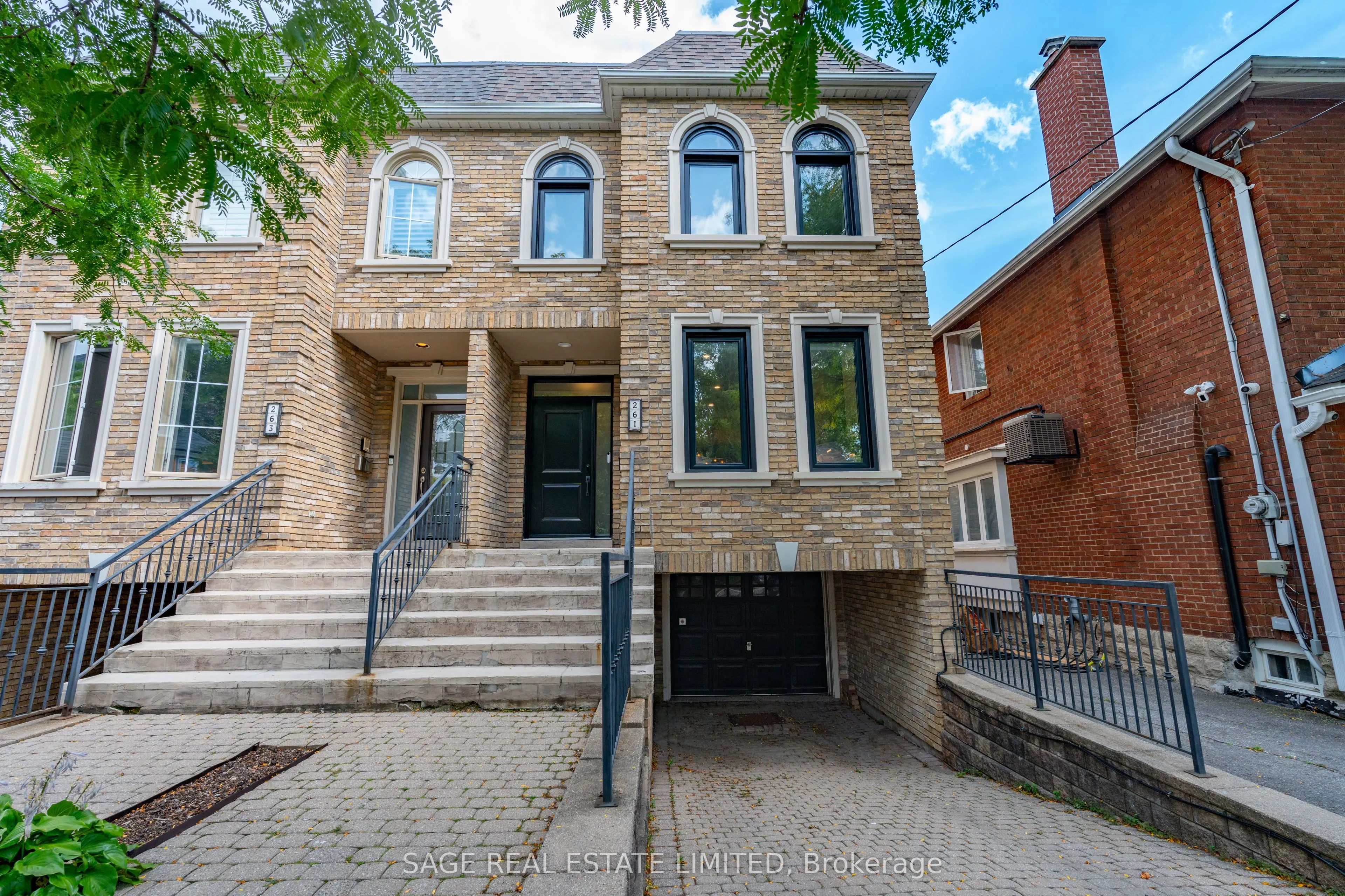 261 Jedburgh Road