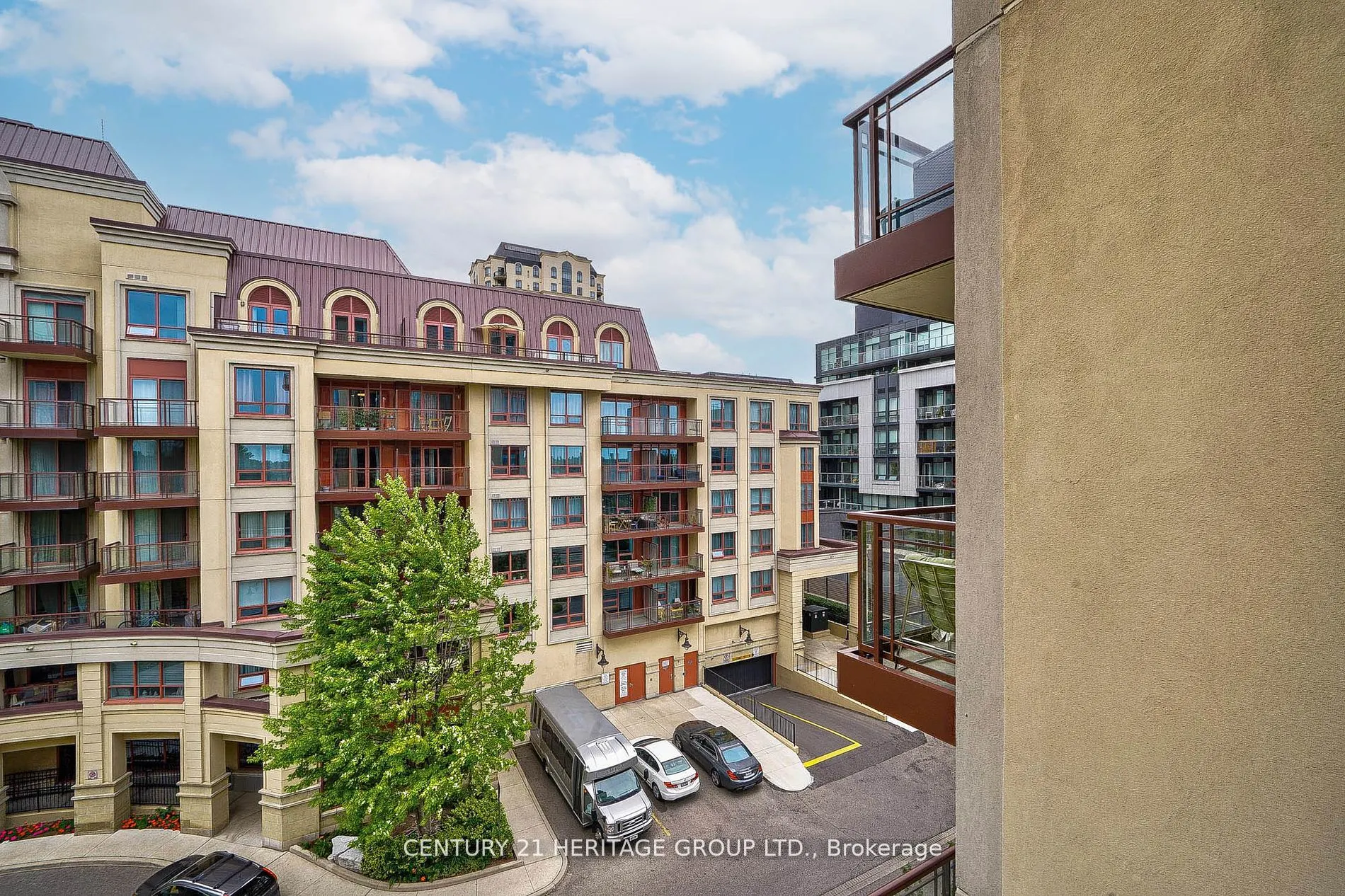 23 Rean Drive, #501