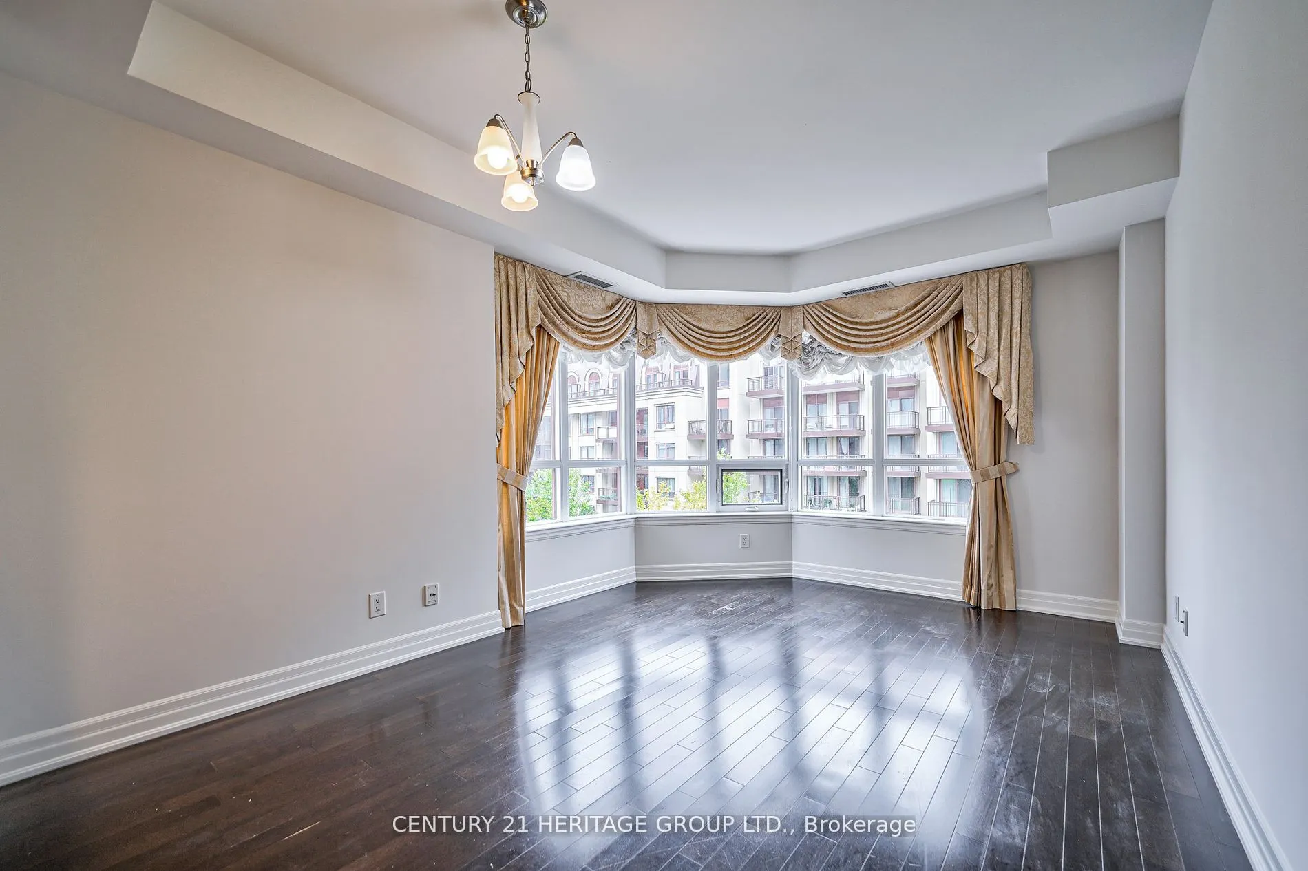 23 Rean Drive, #501