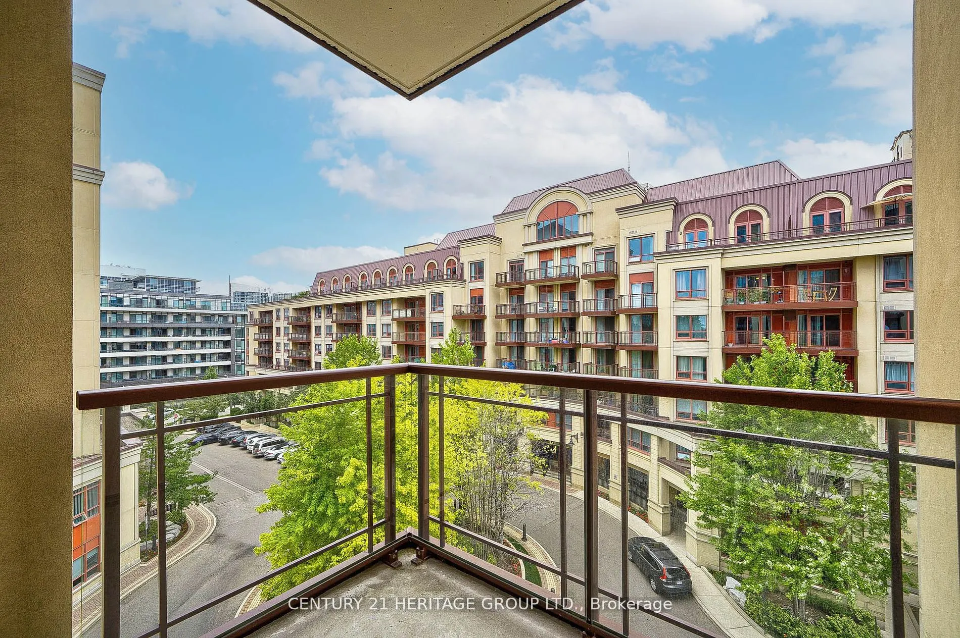23 Rean Drive, #501