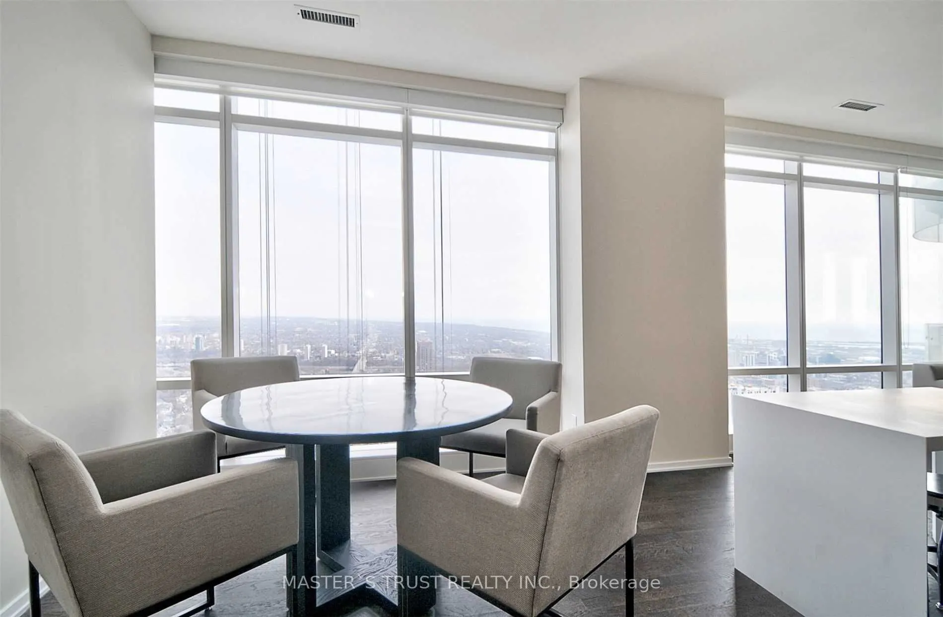 1 Bloor Street E, #6504