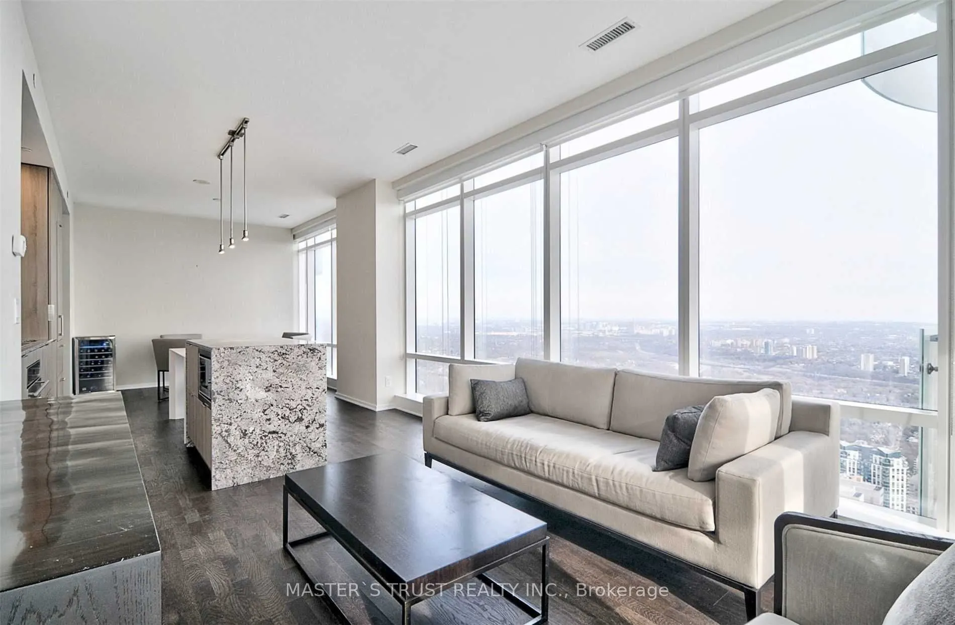 1 Bloor Street E, #6504