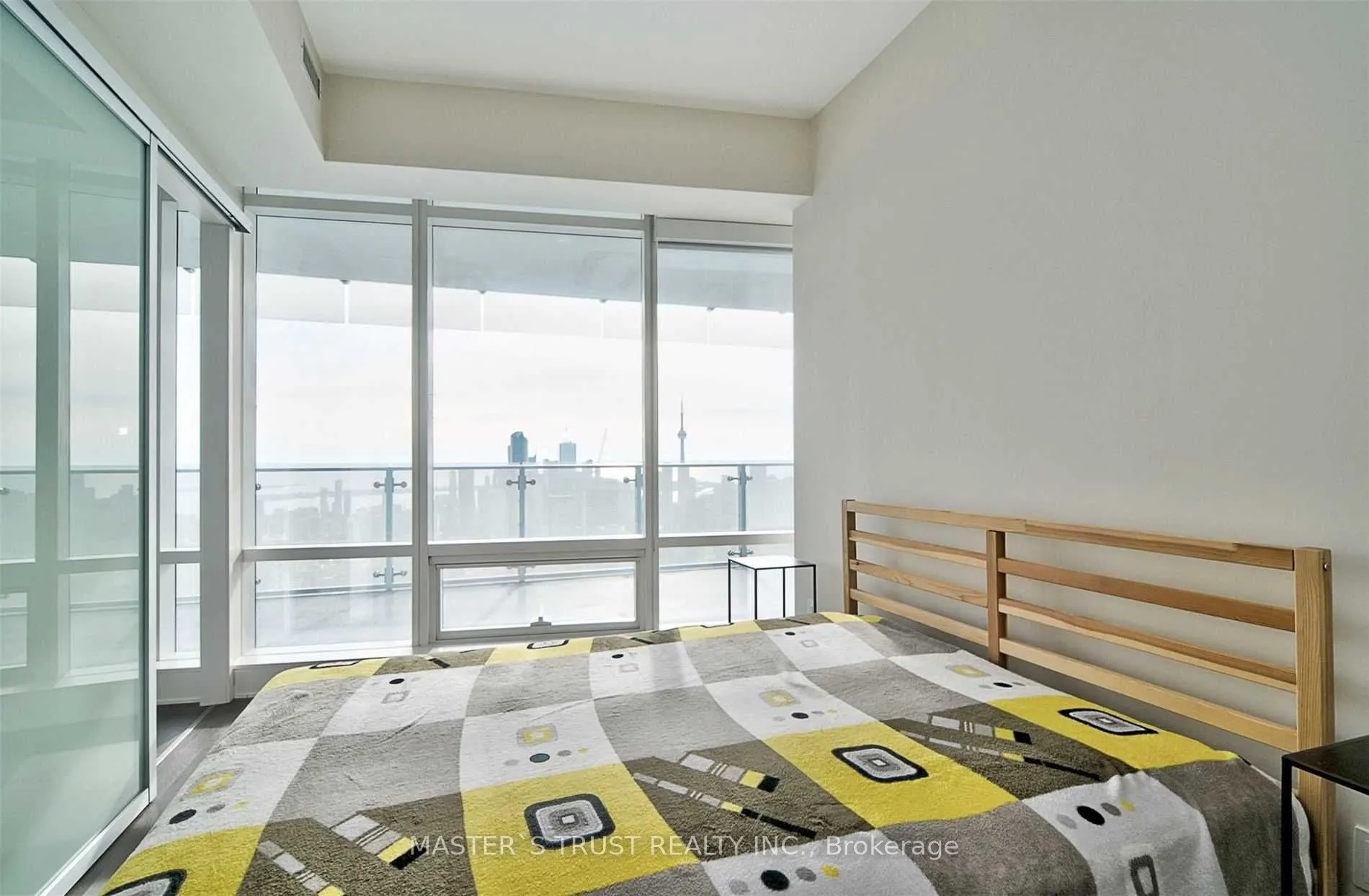 1 Bloor Street E, #6504