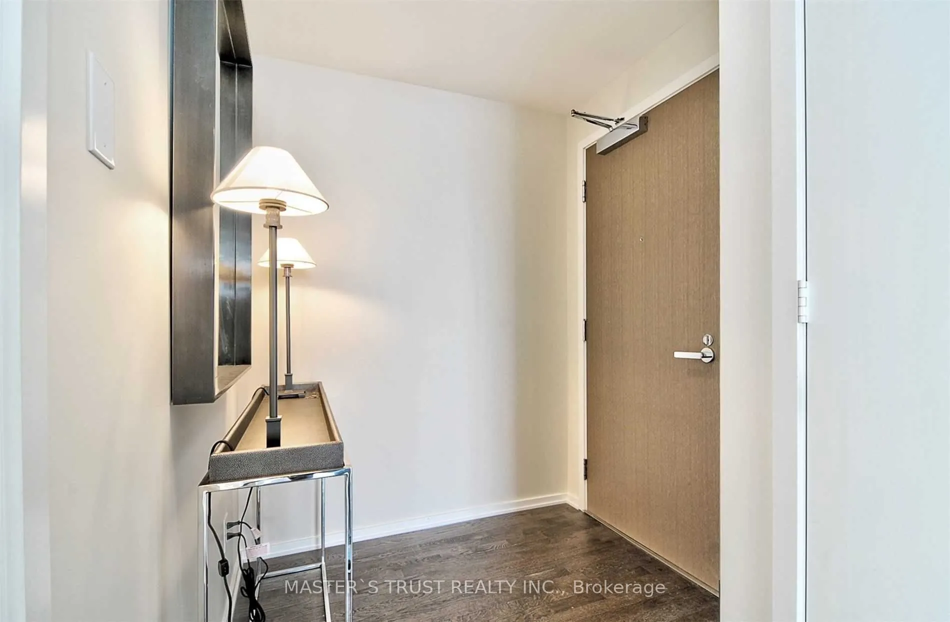 1 Bloor Street E, #6504