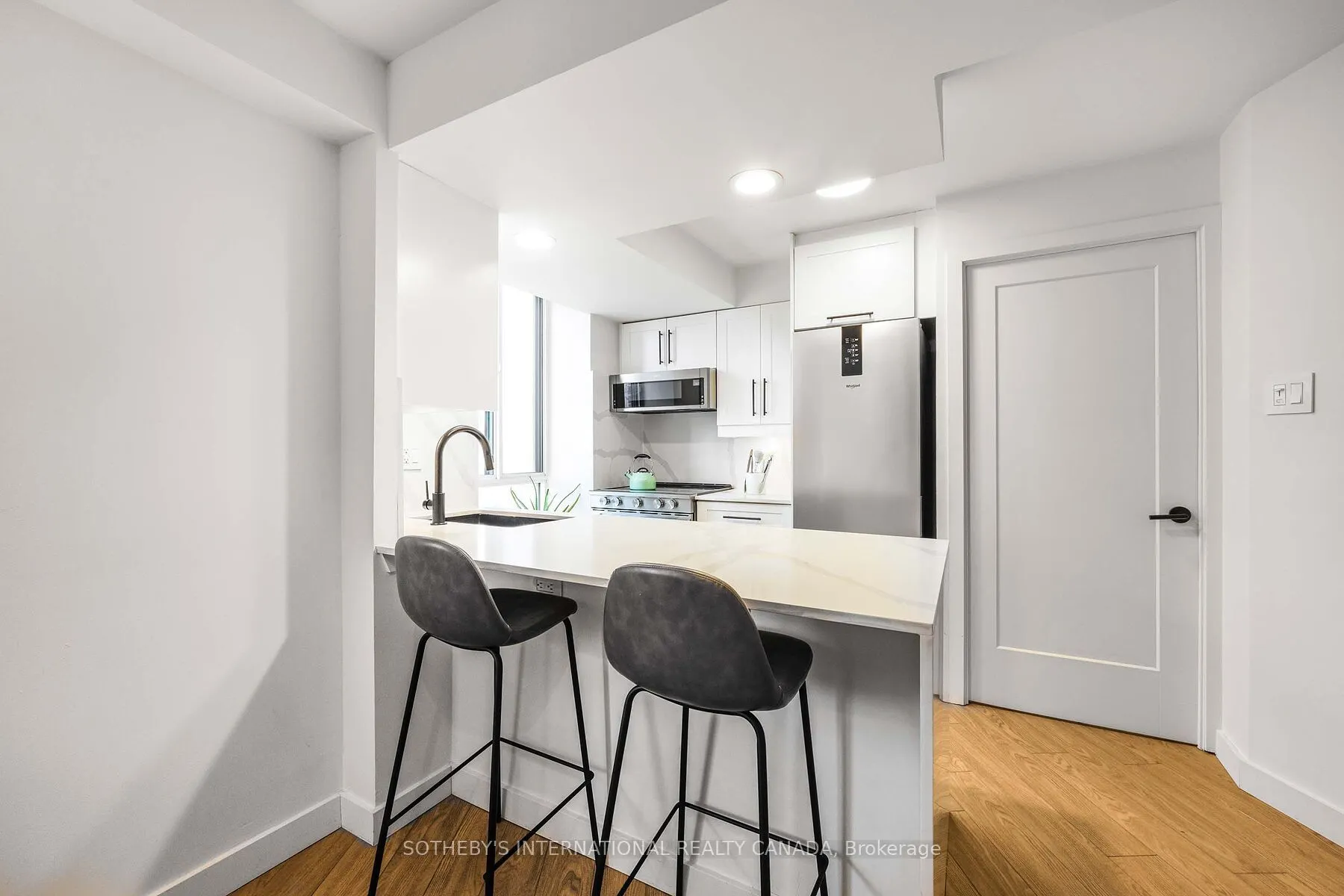 801 King Street W, #213