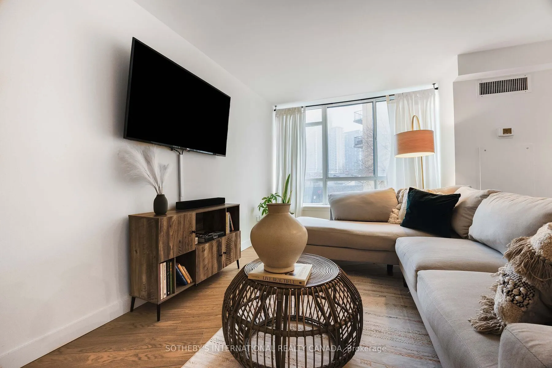 801 King Street W, #213