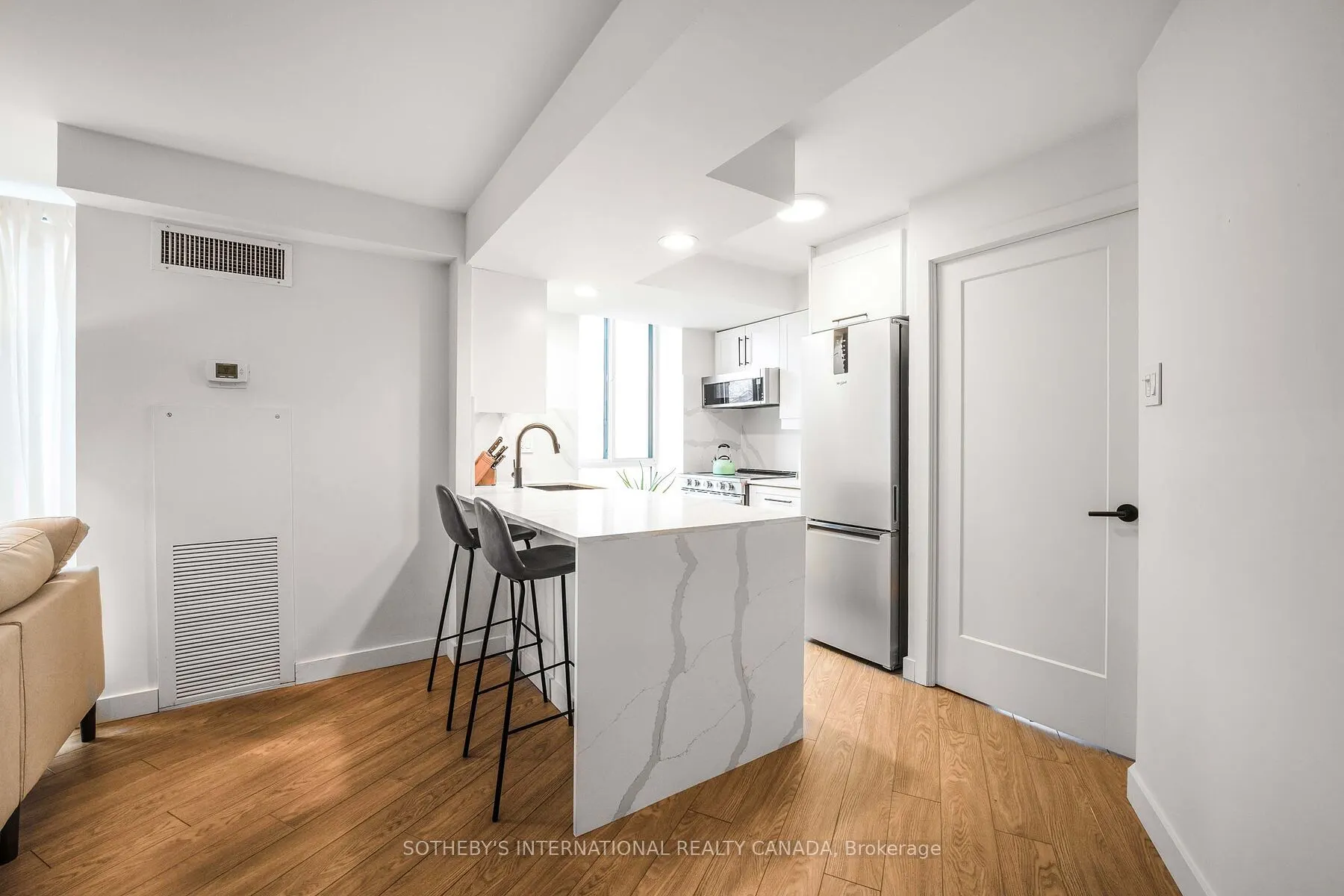 801 King Street W, #213