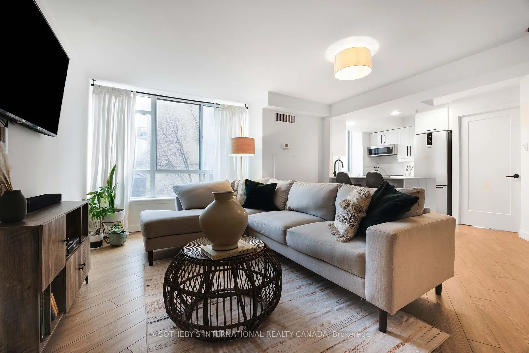 801 King Street W, #213
