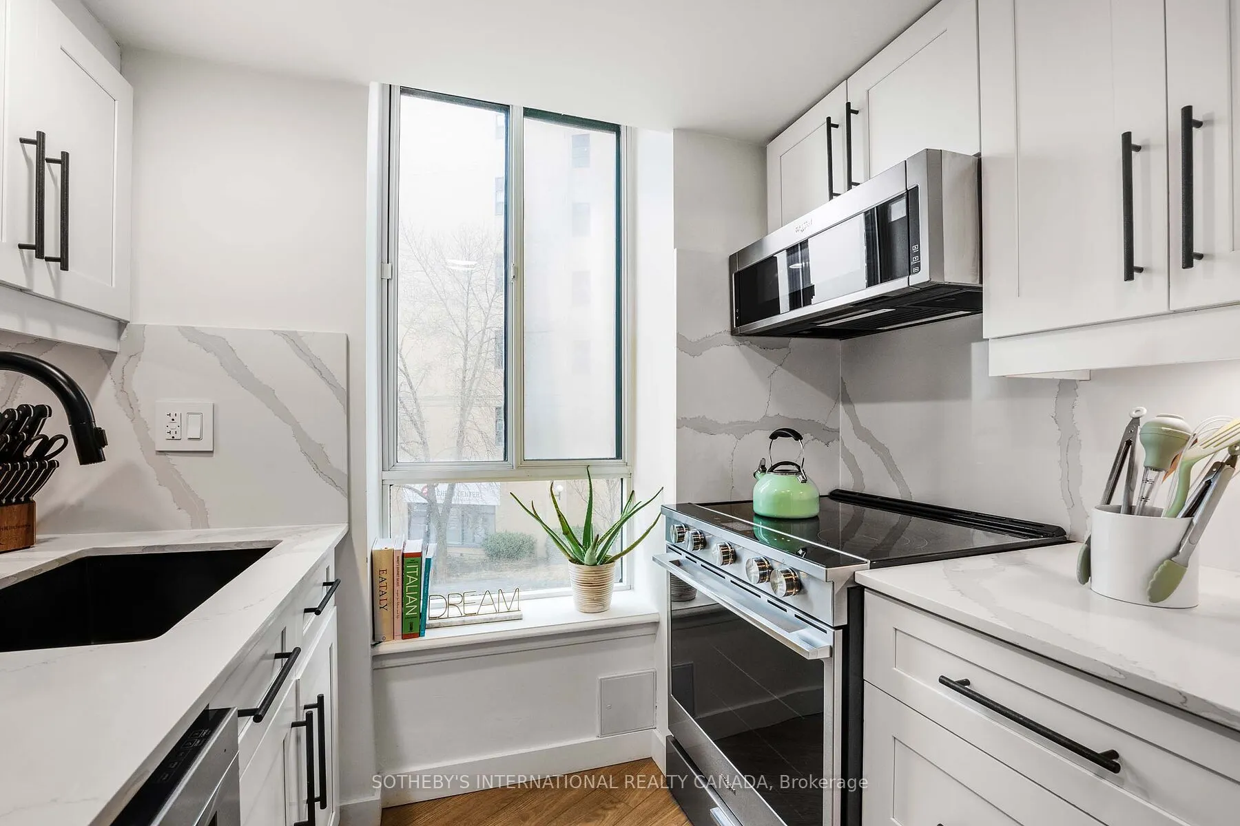 801 King Street W, #213