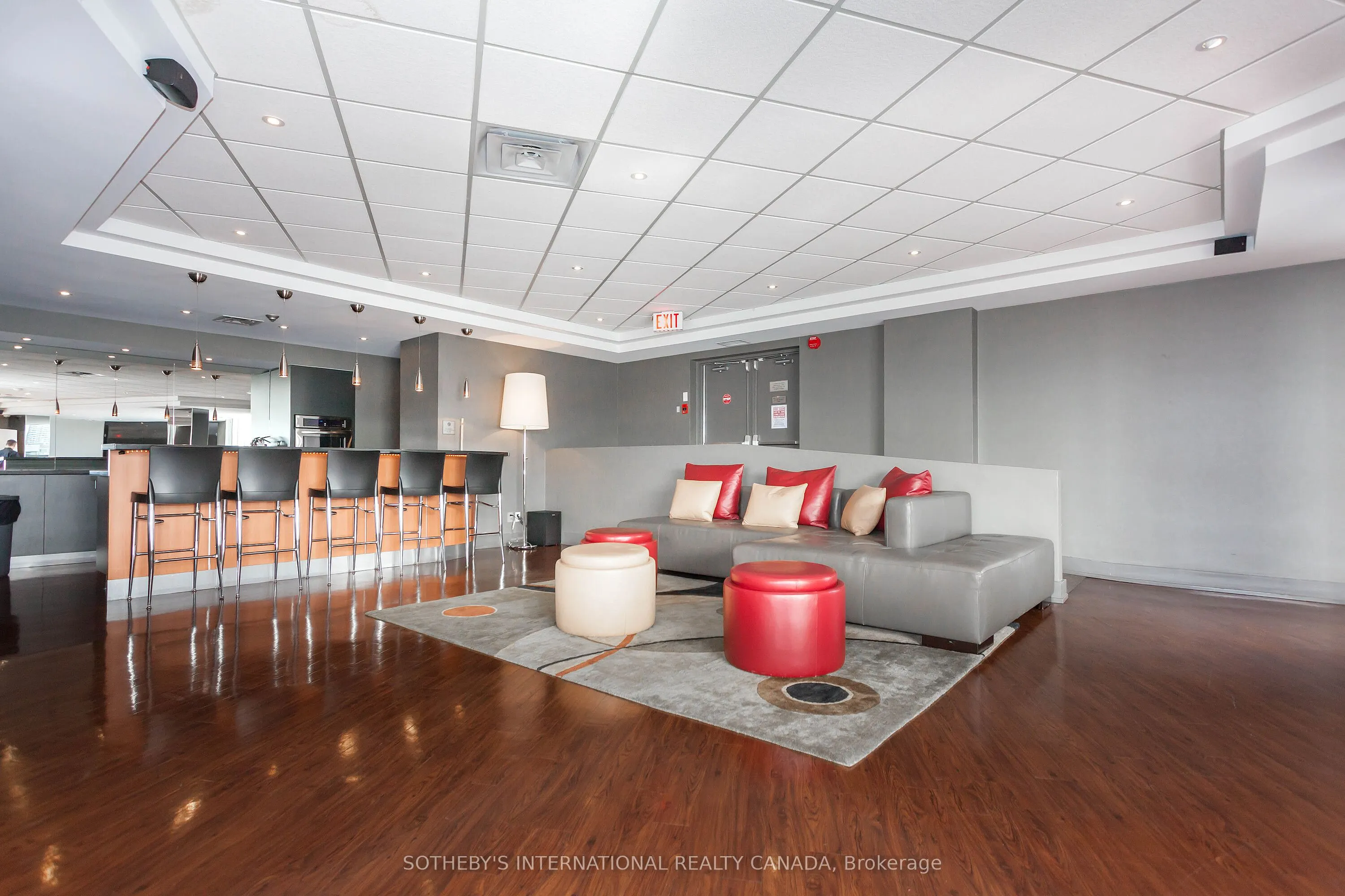 801 King Street W, #213