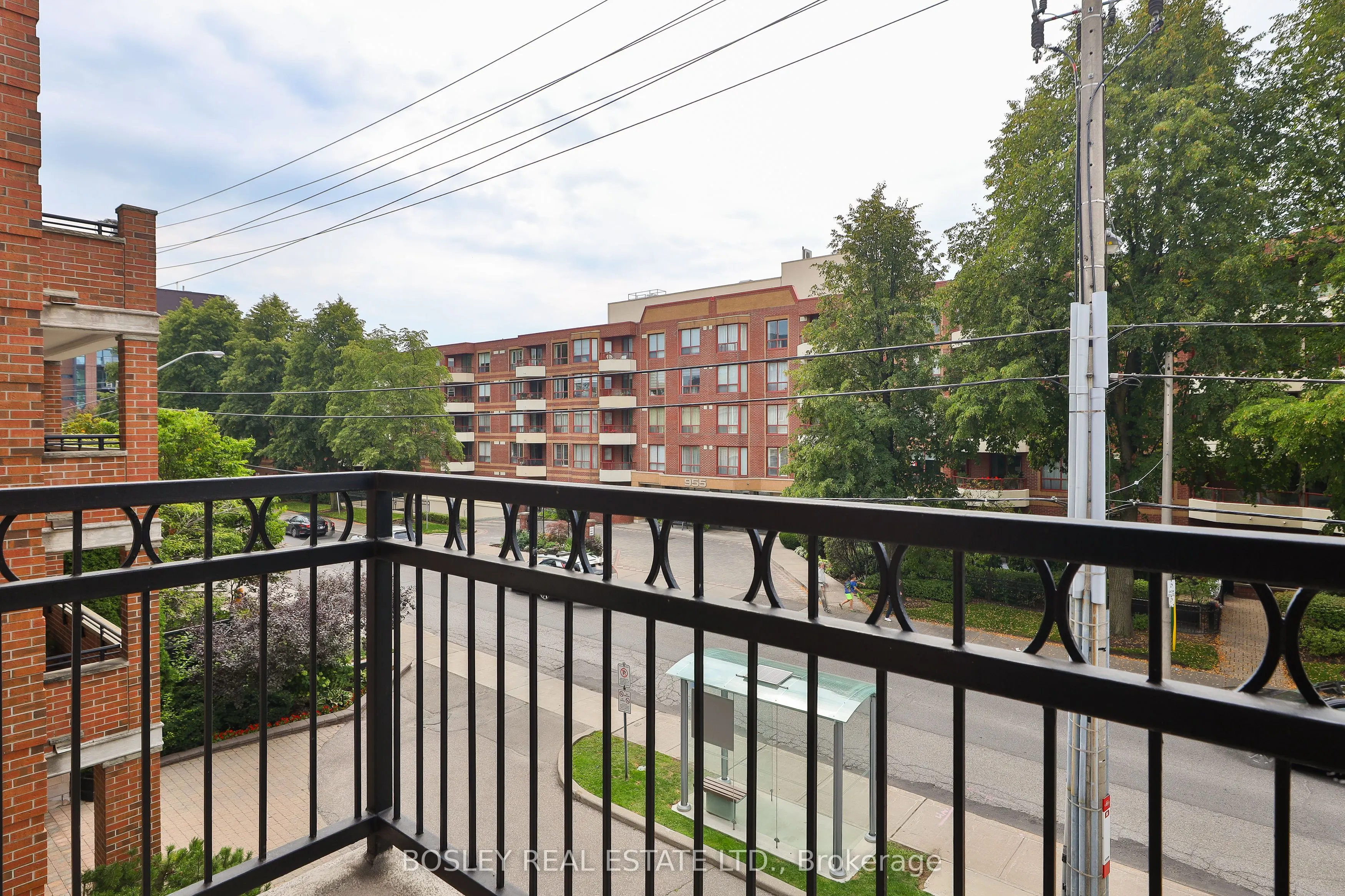 928 Millwood Road, #306