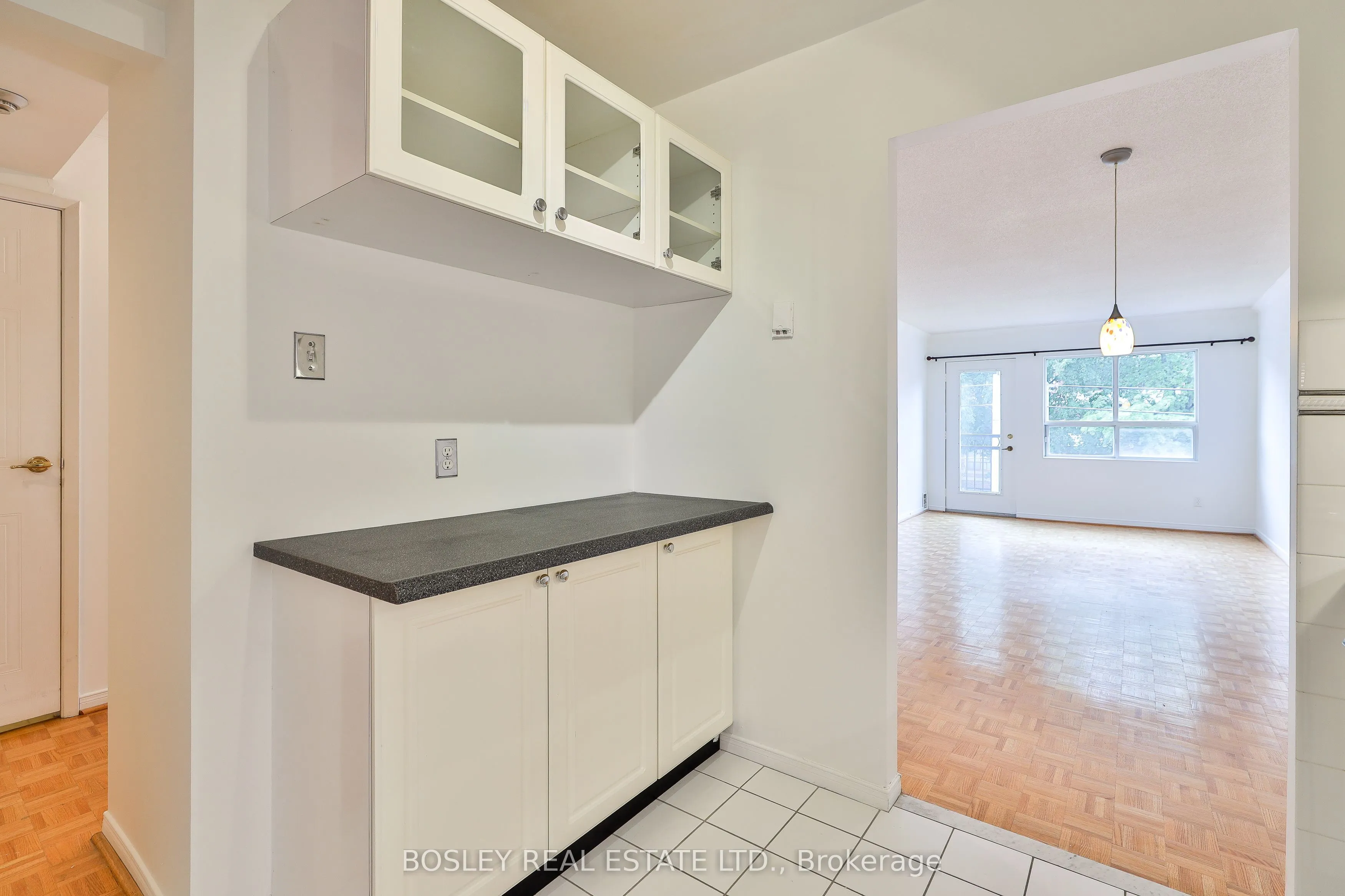 928 Millwood Road, #306
