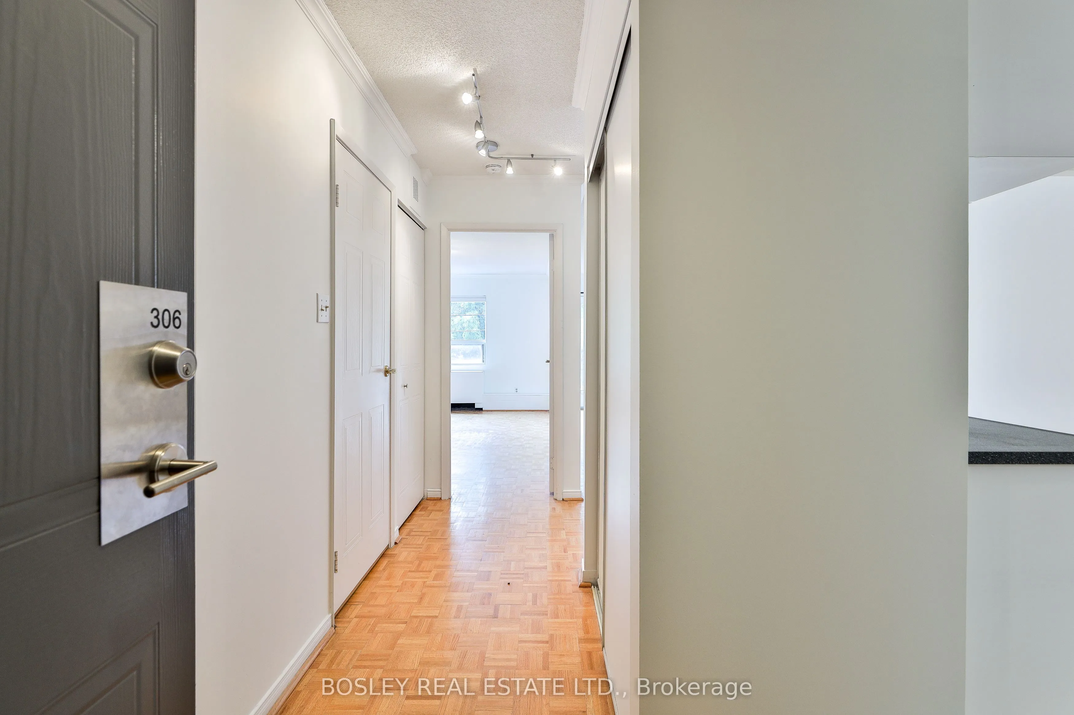 928 Millwood Road, #306
