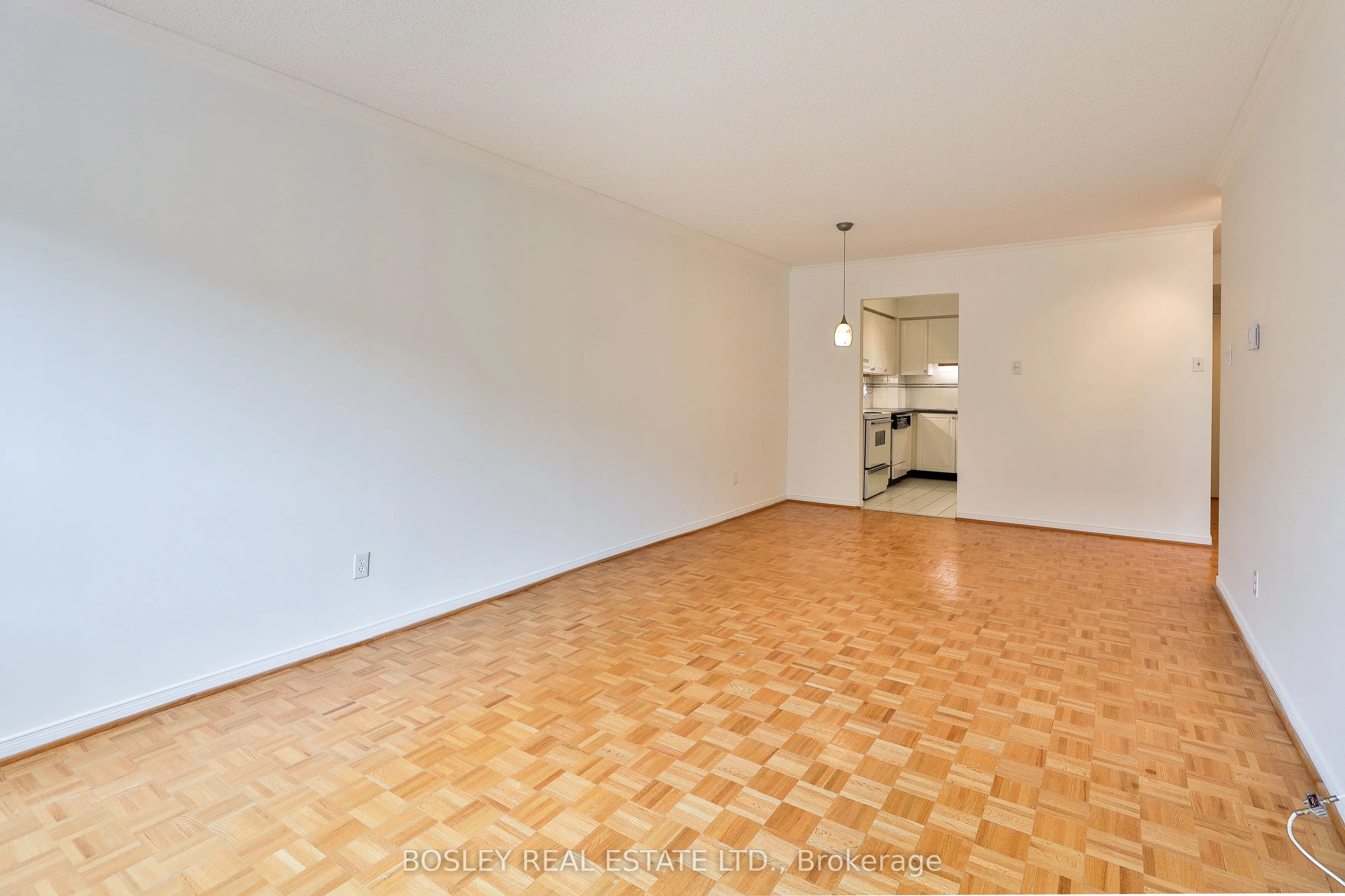 928 Millwood Road, #306