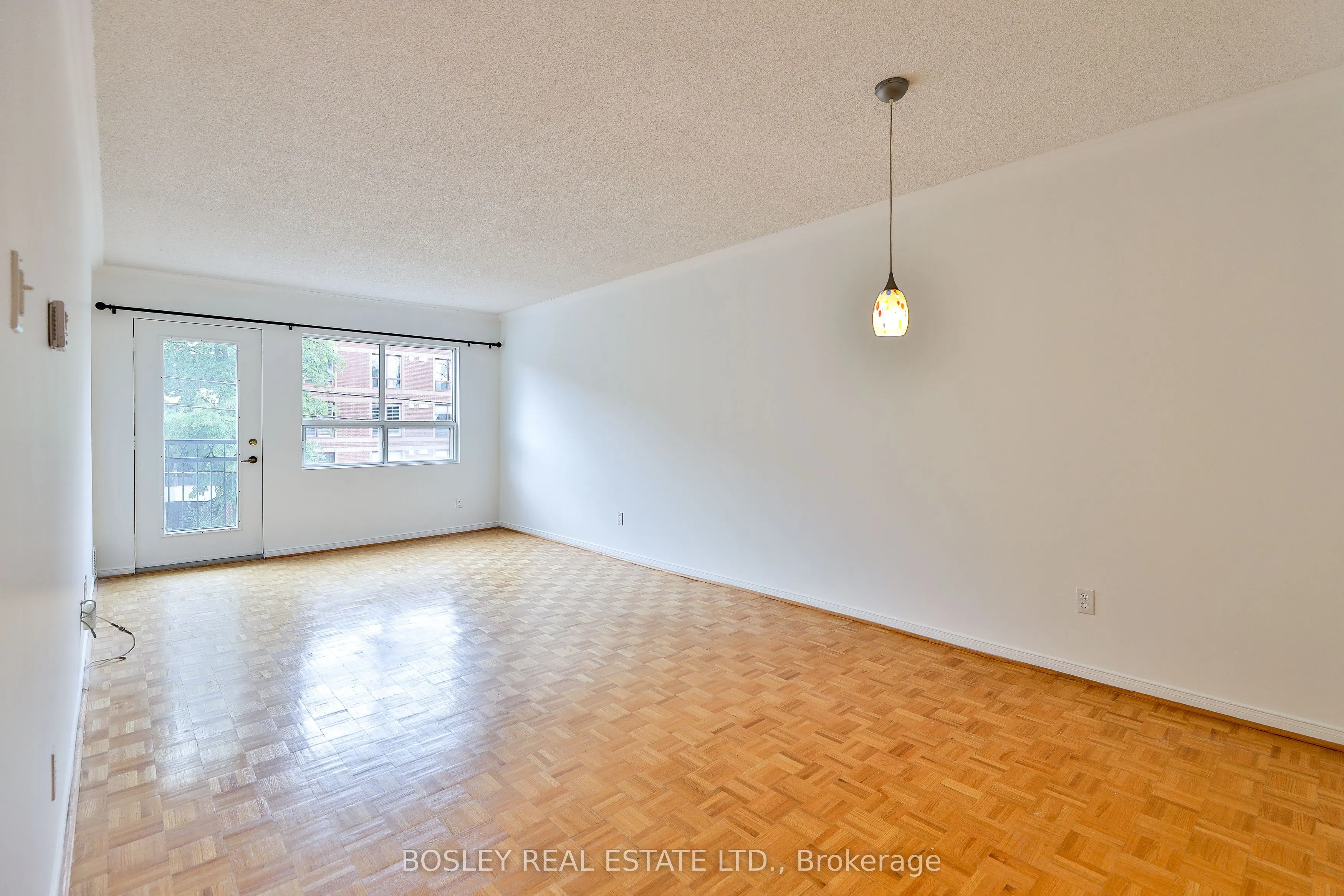 928 Millwood Road, #306