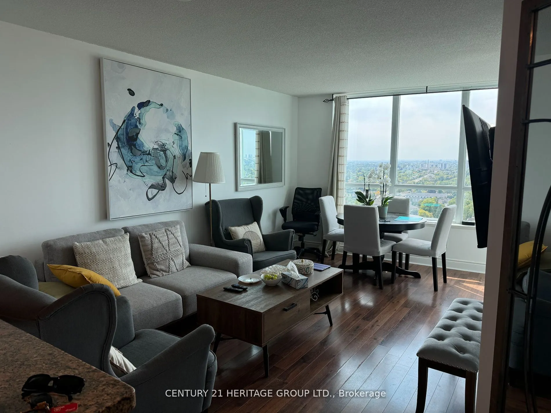 25 Greenview Avenue, #2416