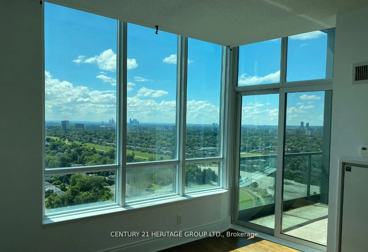 25 Greenview Avenue, #2416