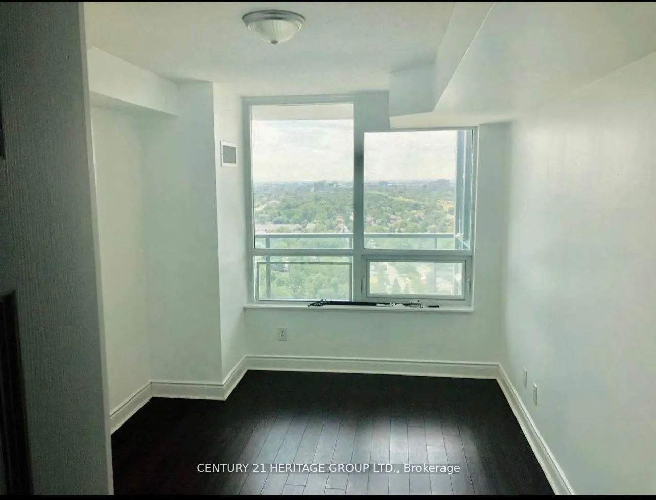 25 Greenview Avenue, #2416