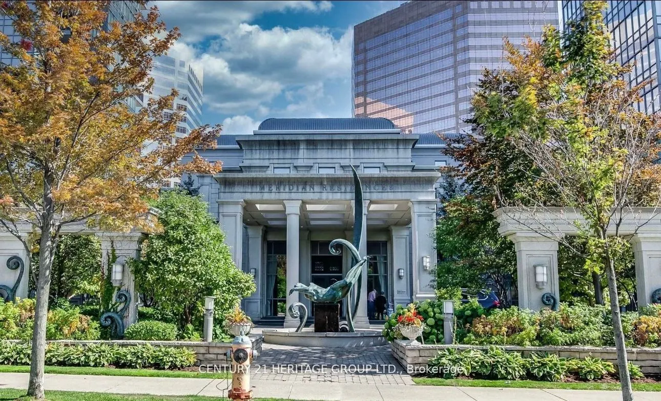 25 Greenview Avenue, #2416
